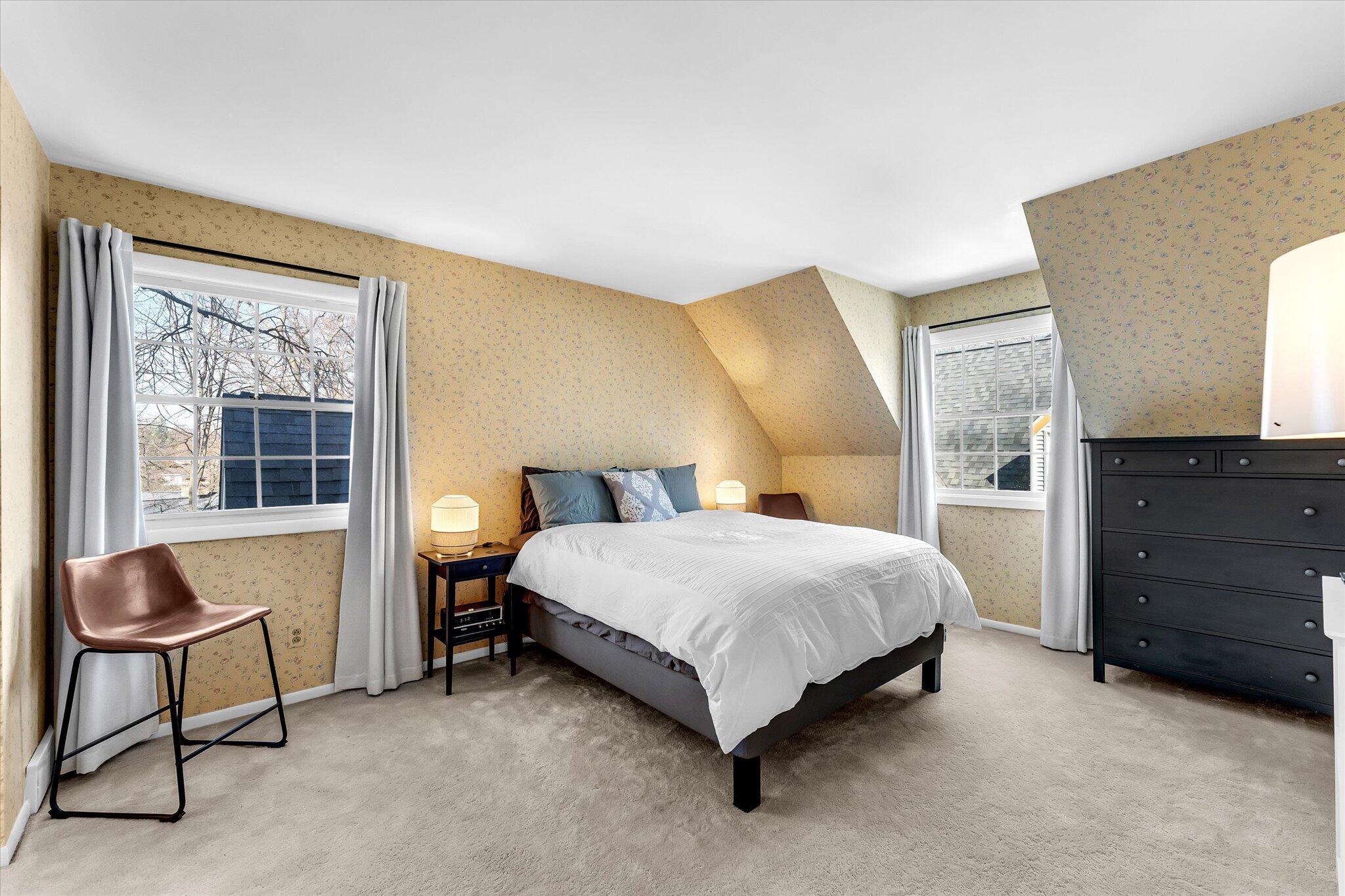 2559 Alger Street SE