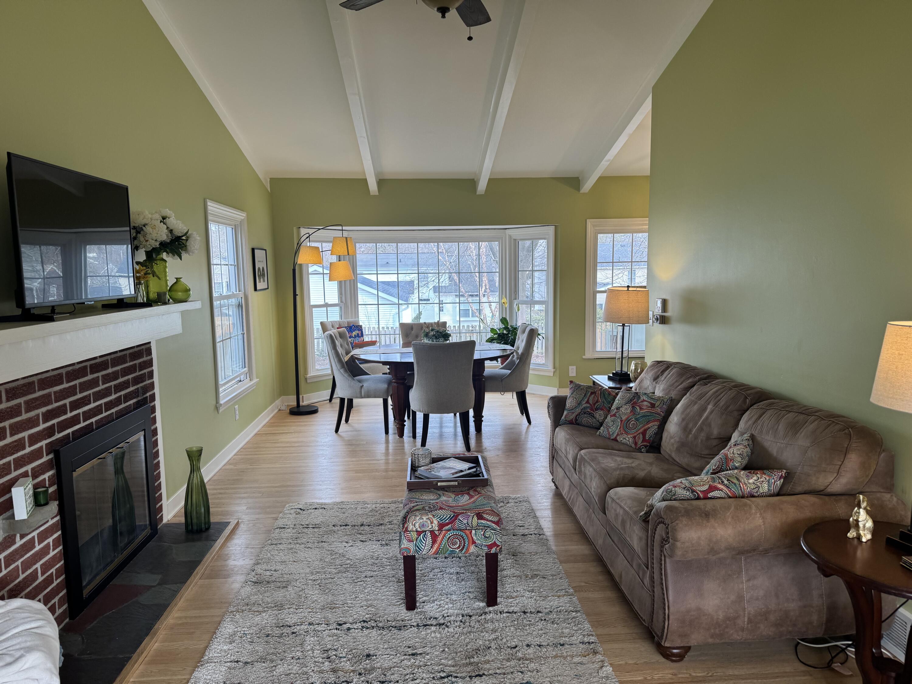 2117 Coronado Drive SE