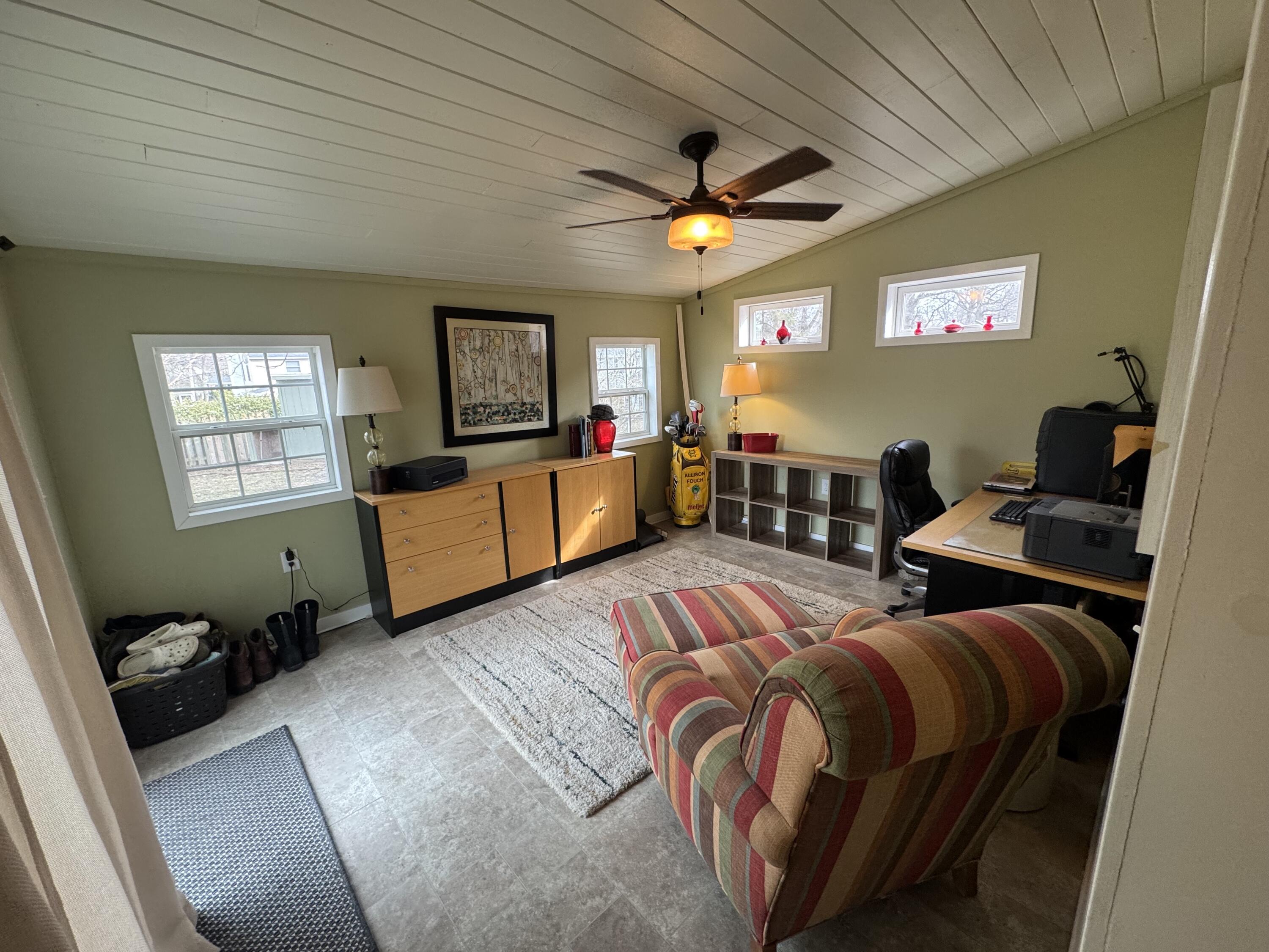 2117 Coronado Drive SE