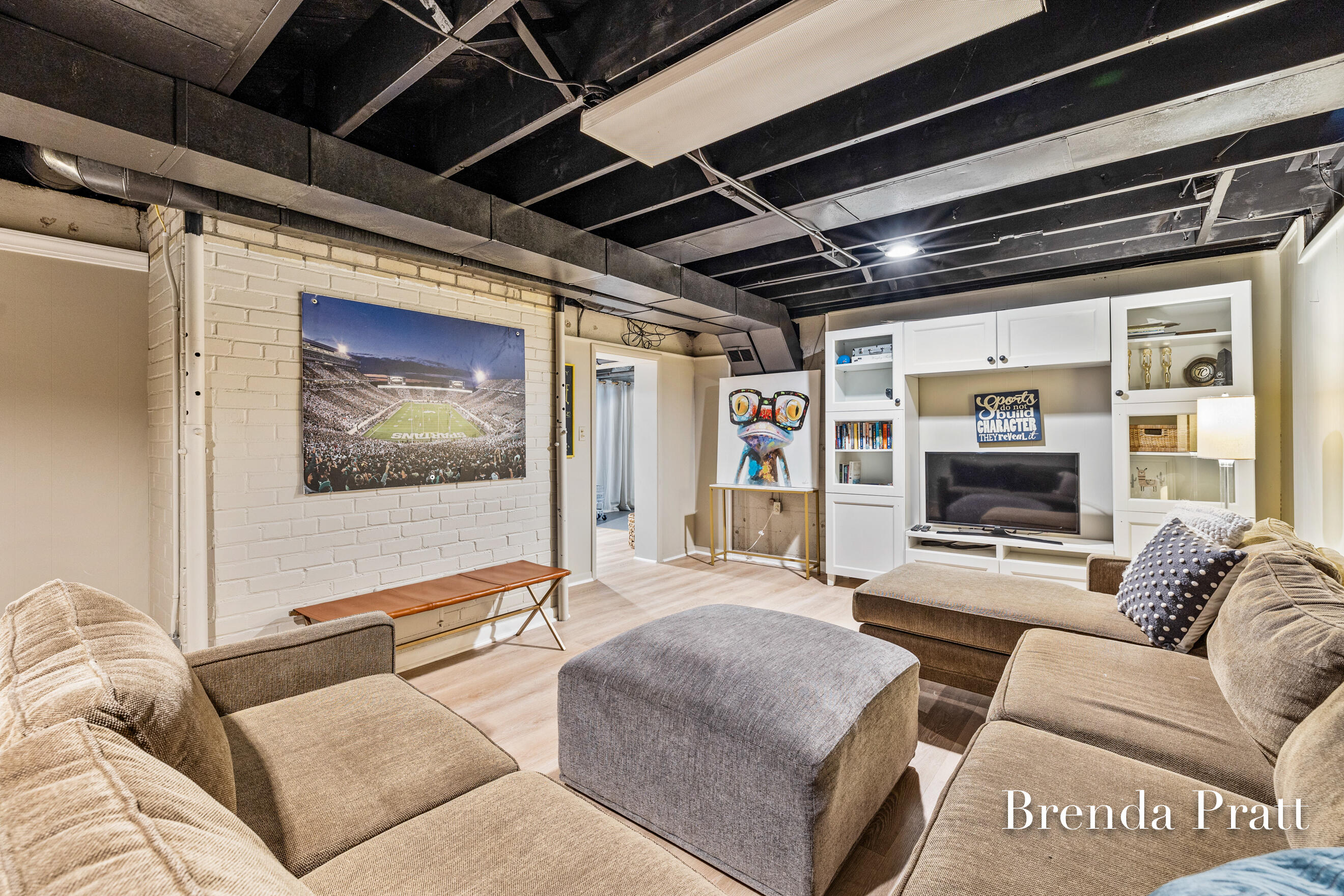 400 Cambridge Boulevard SE