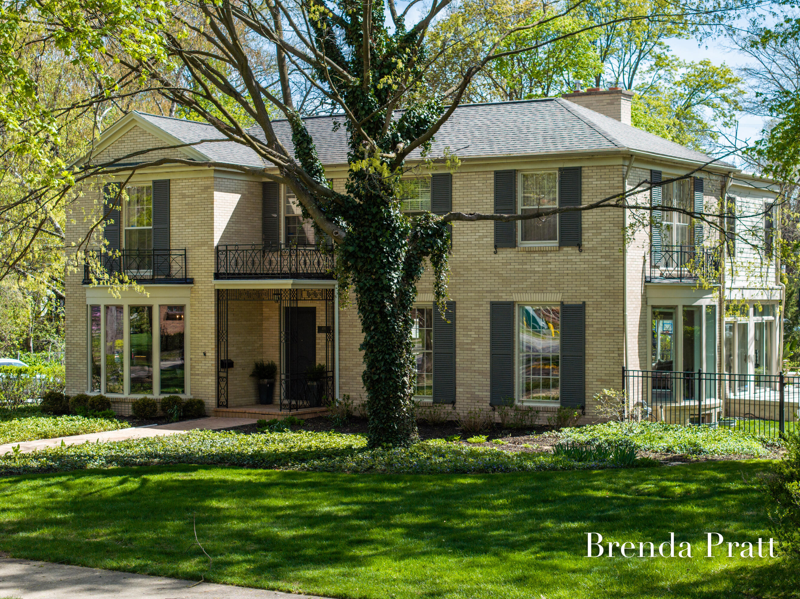 400 Cambridge Boulevard SE