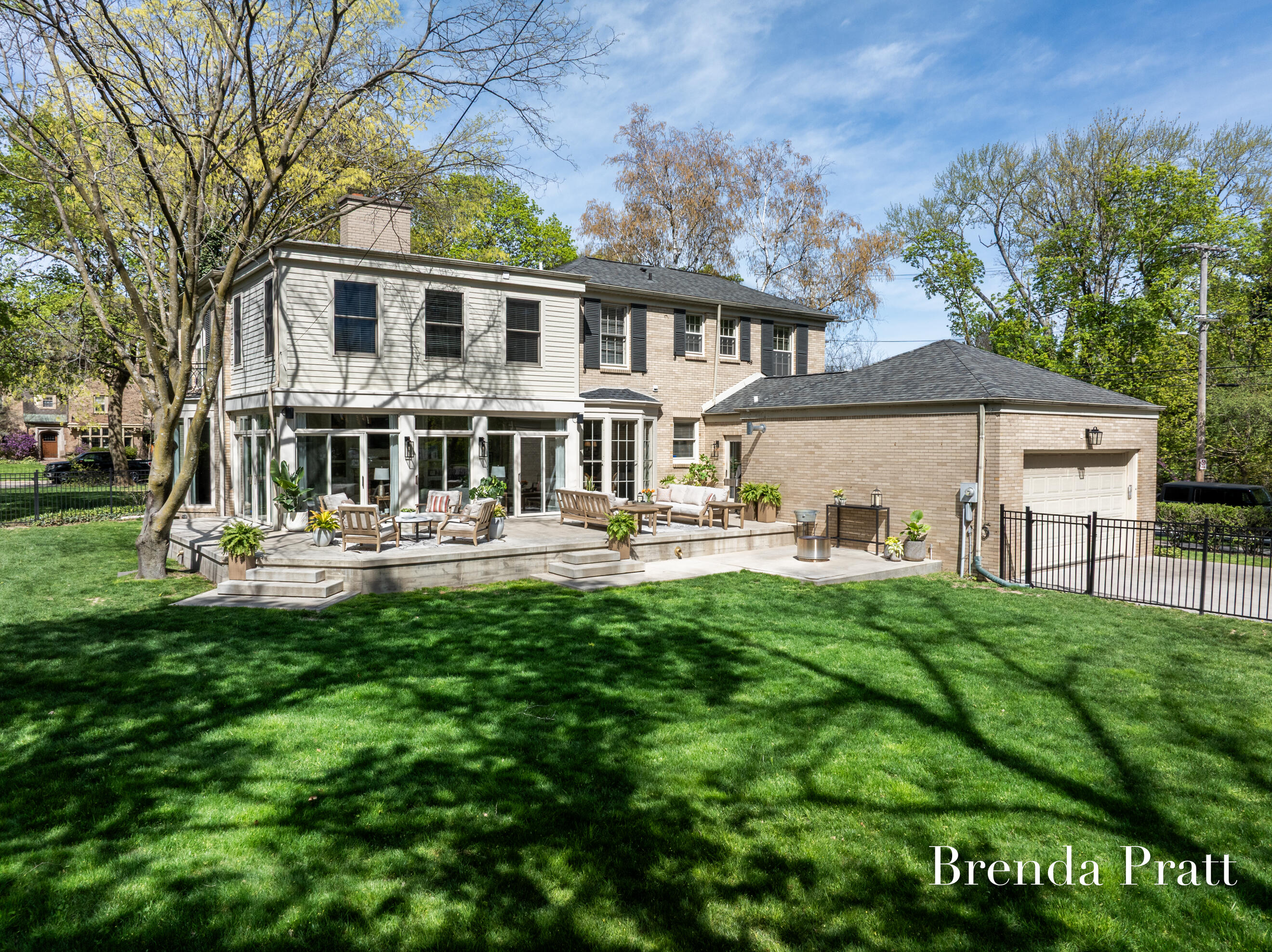 400 Cambridge Boulevard SE