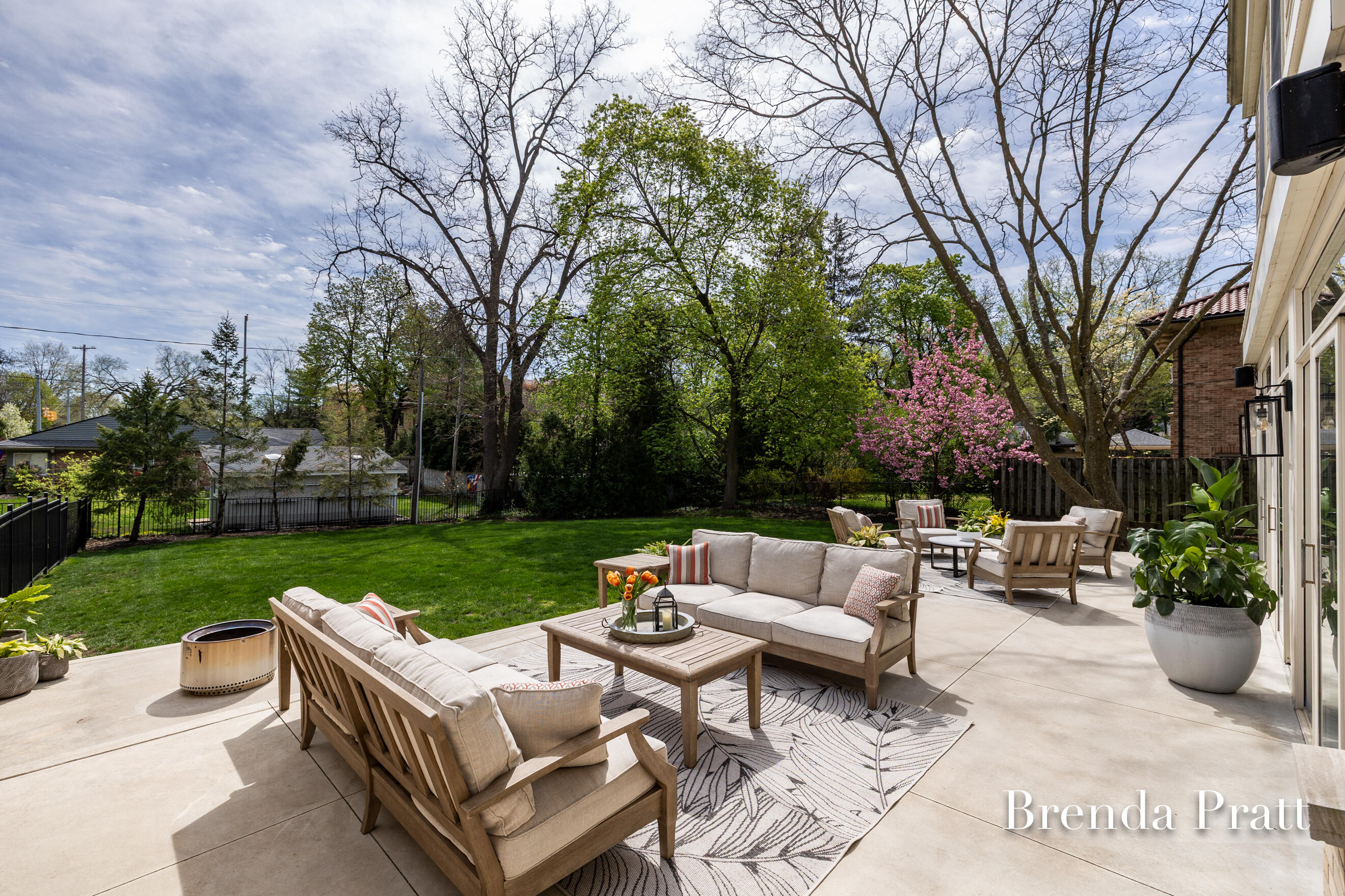 400 Cambridge Boulevard SE