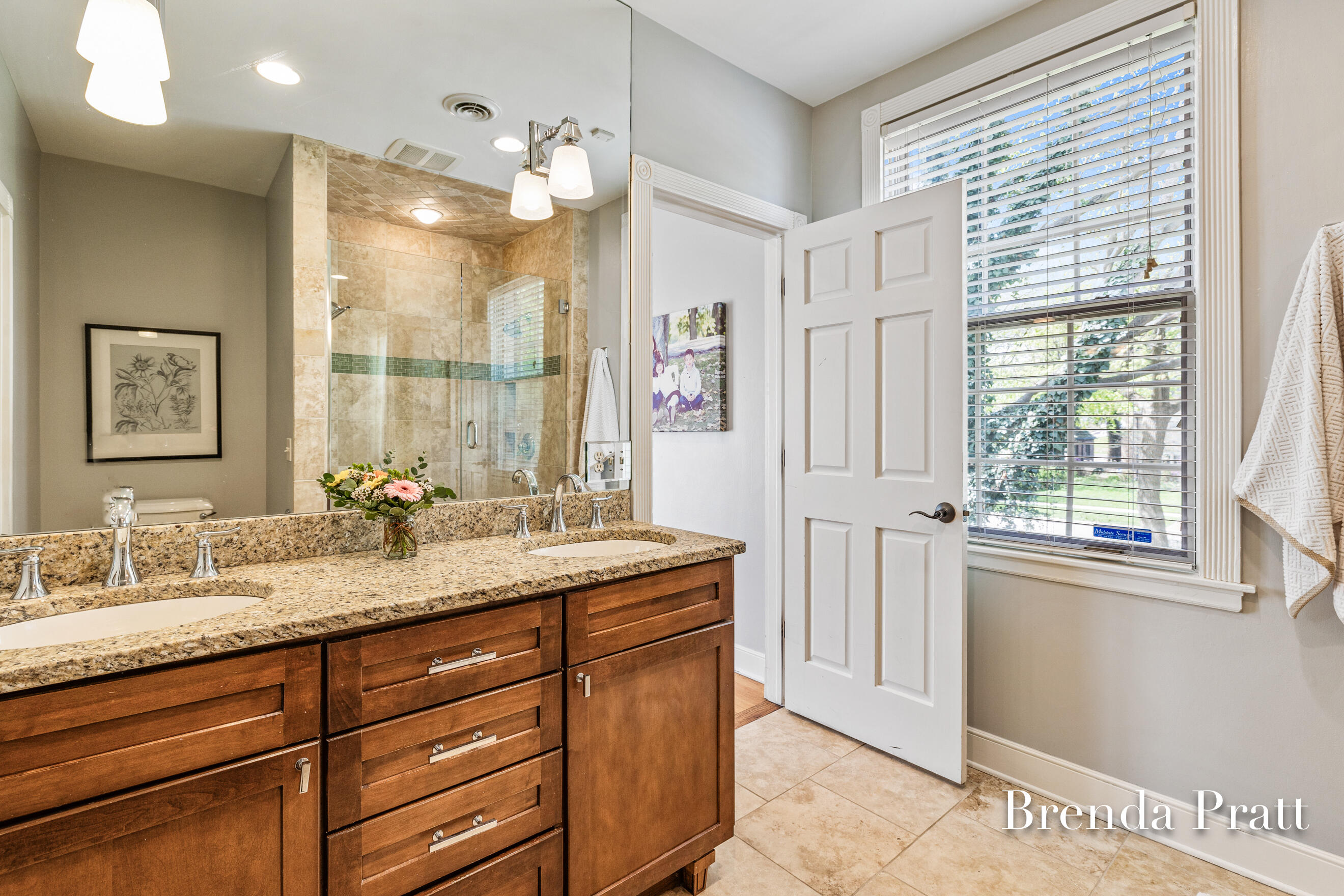 400 Cambridge Boulevard SE