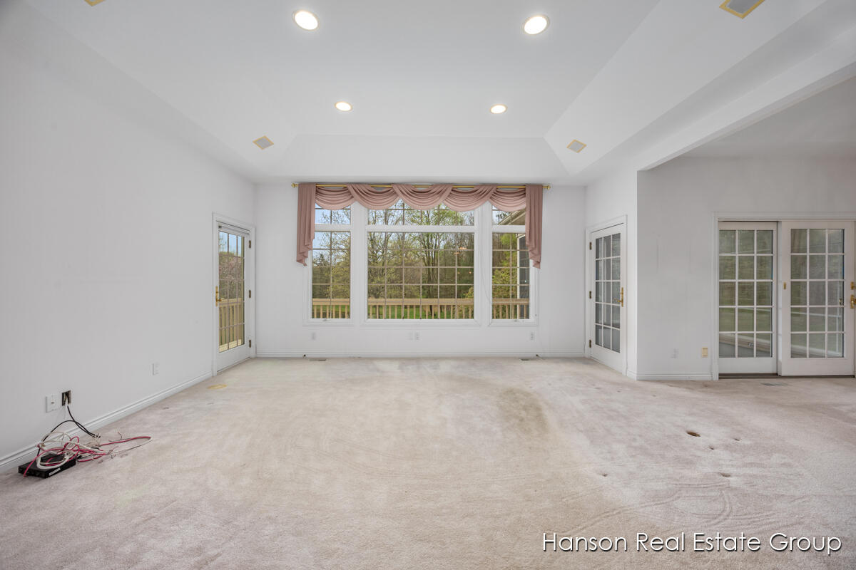 9200 Bailey Drive NE