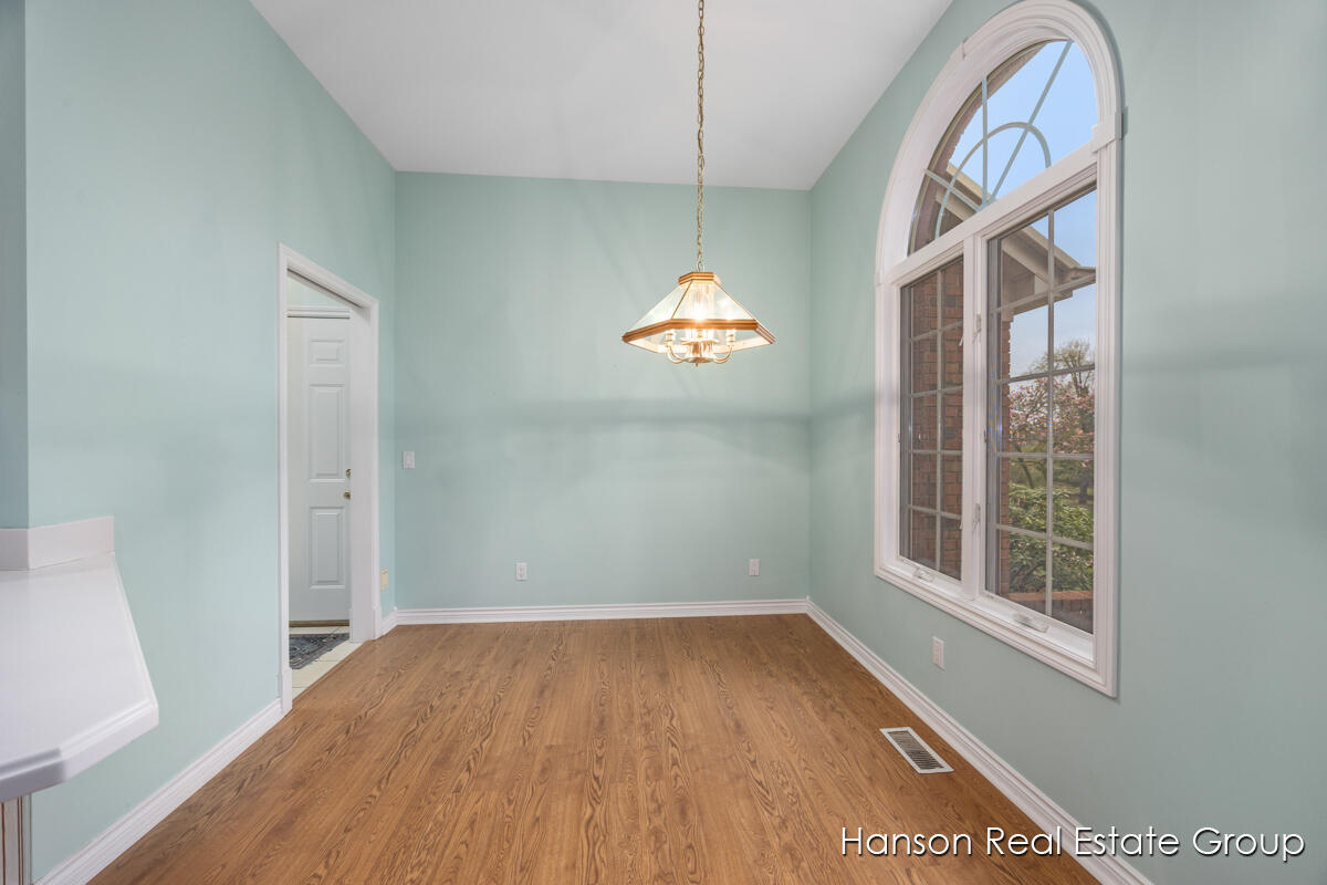 9200 Bailey Drive NE