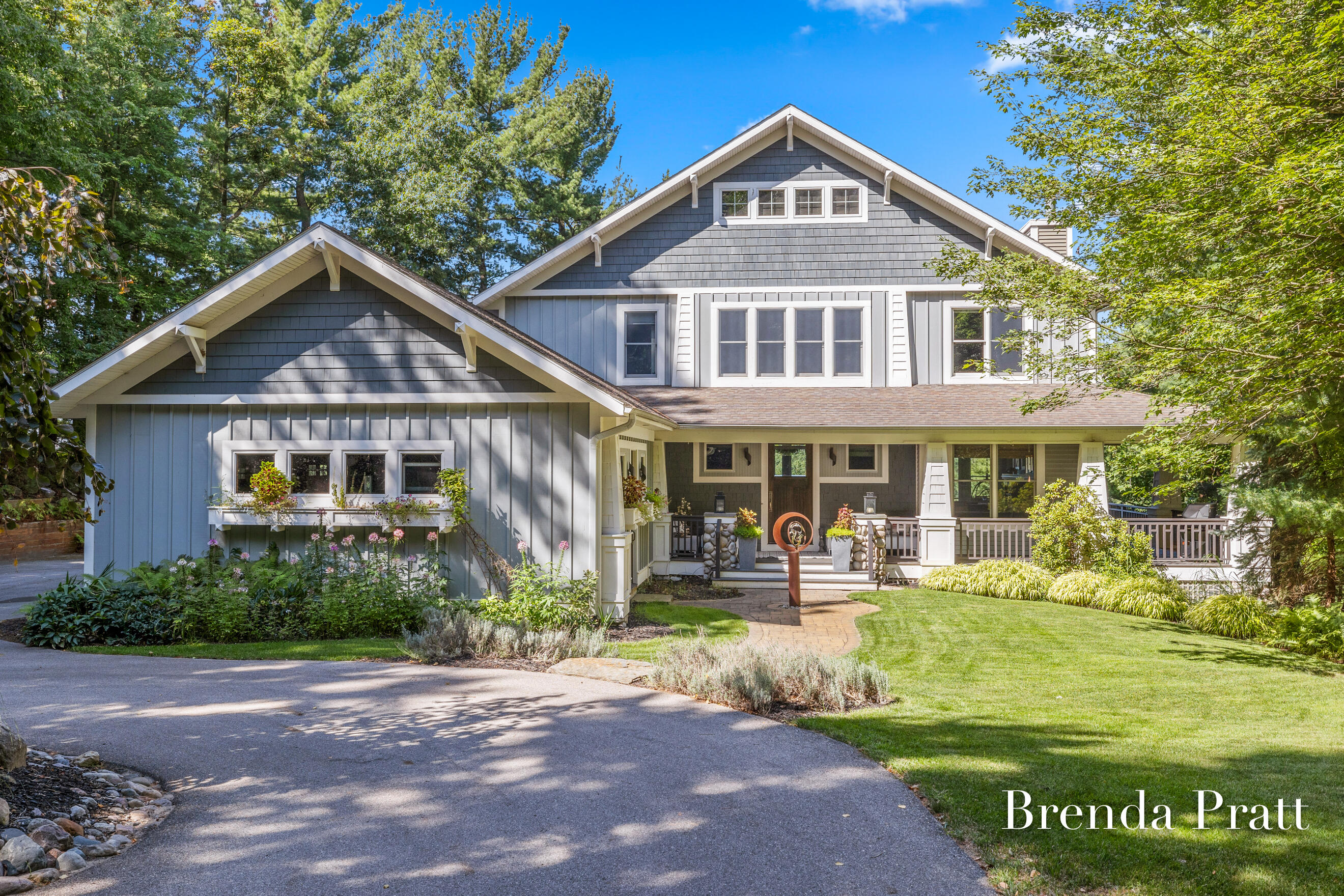 2100 Timber Point Drive SE