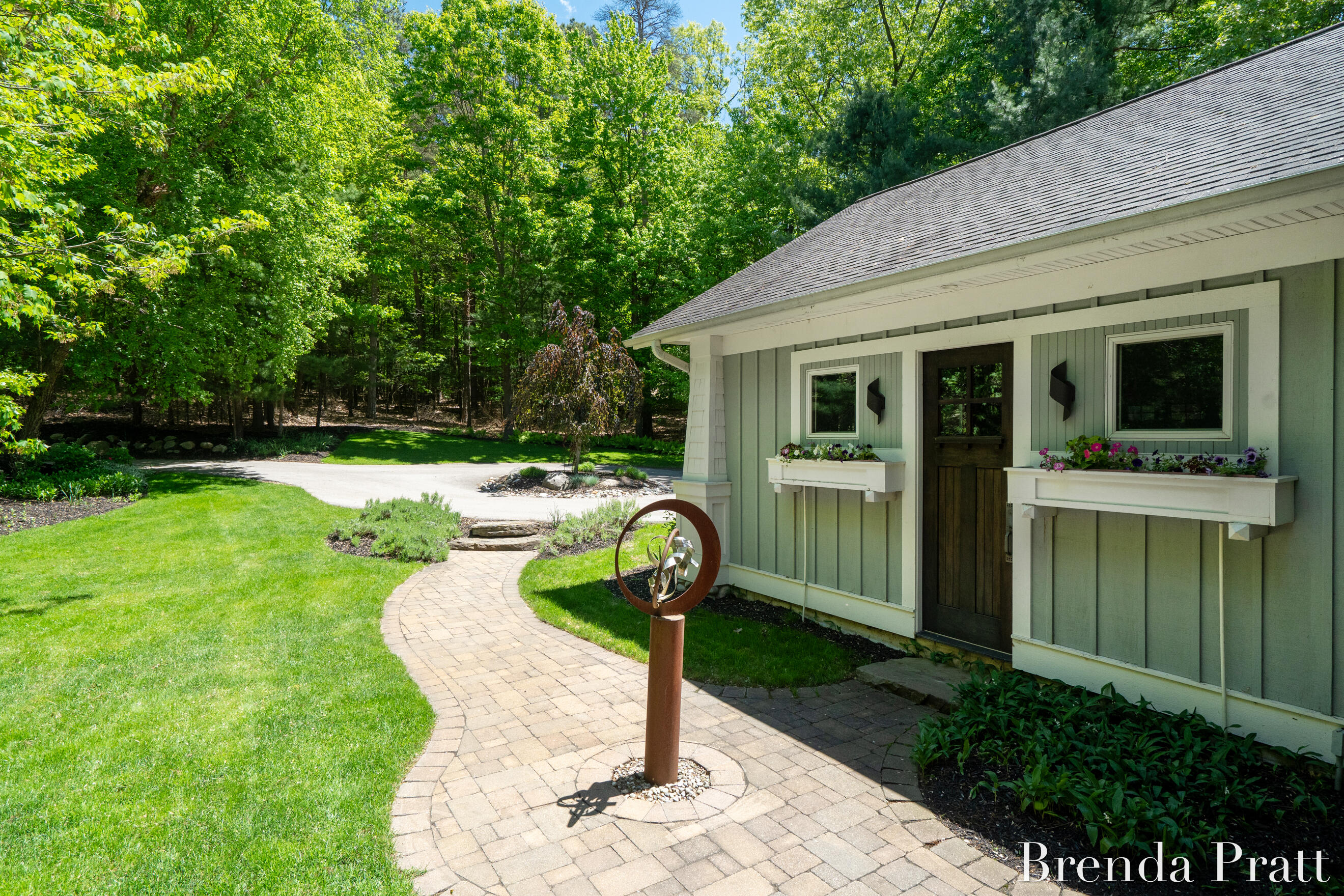 2100 Timber Point Drive SE