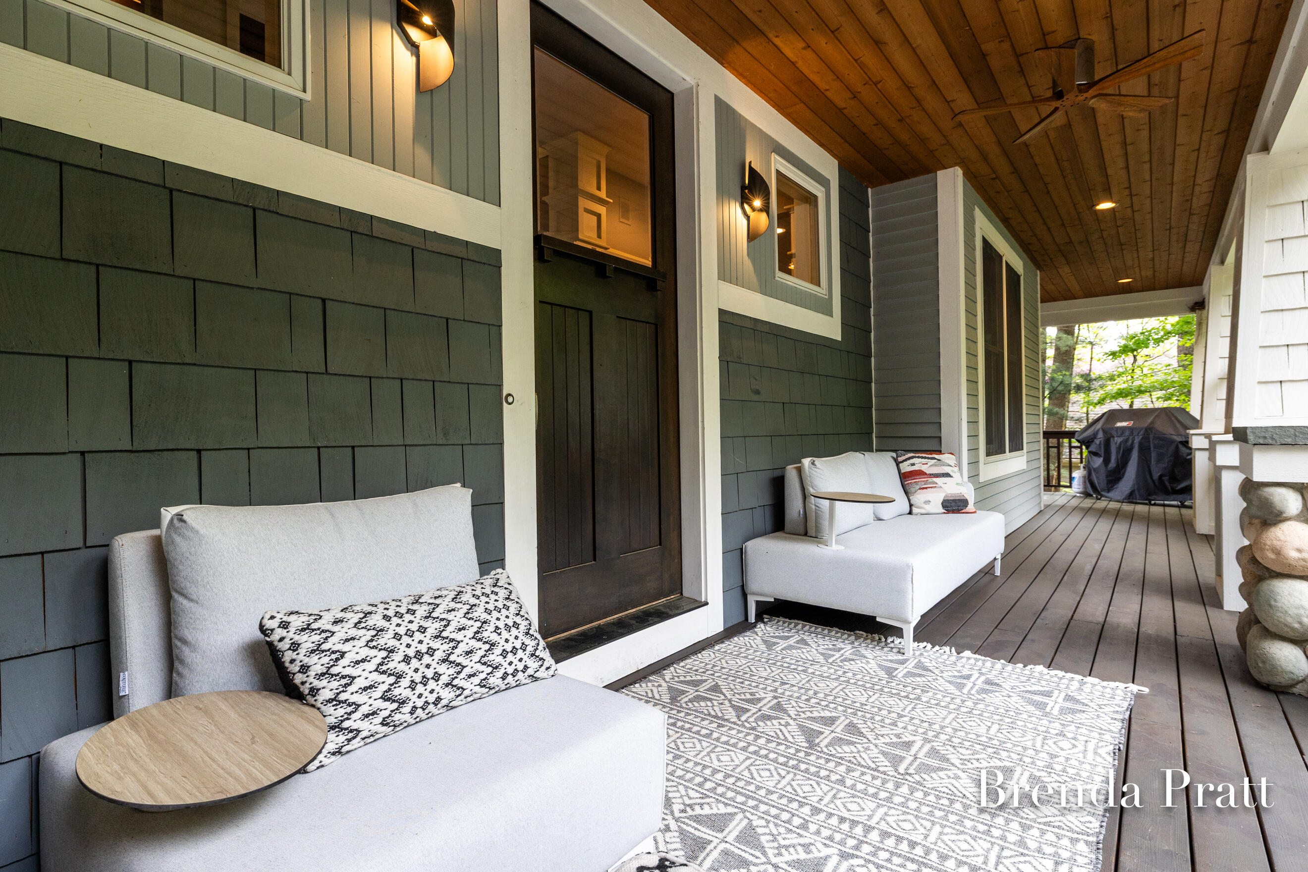 2100 Timber Point Drive SE