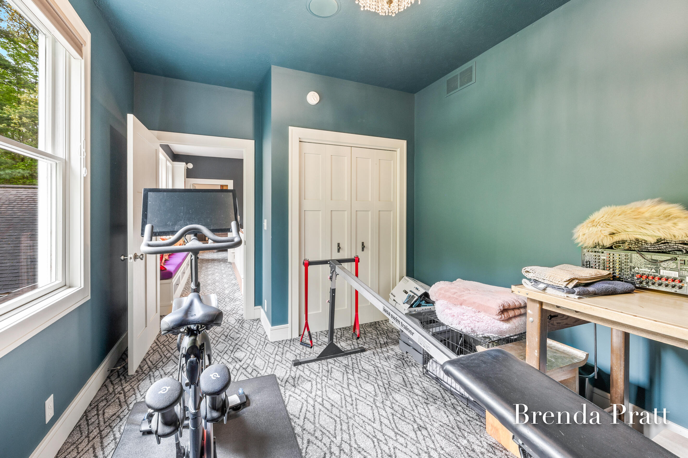 2100 Timber Point Drive SE