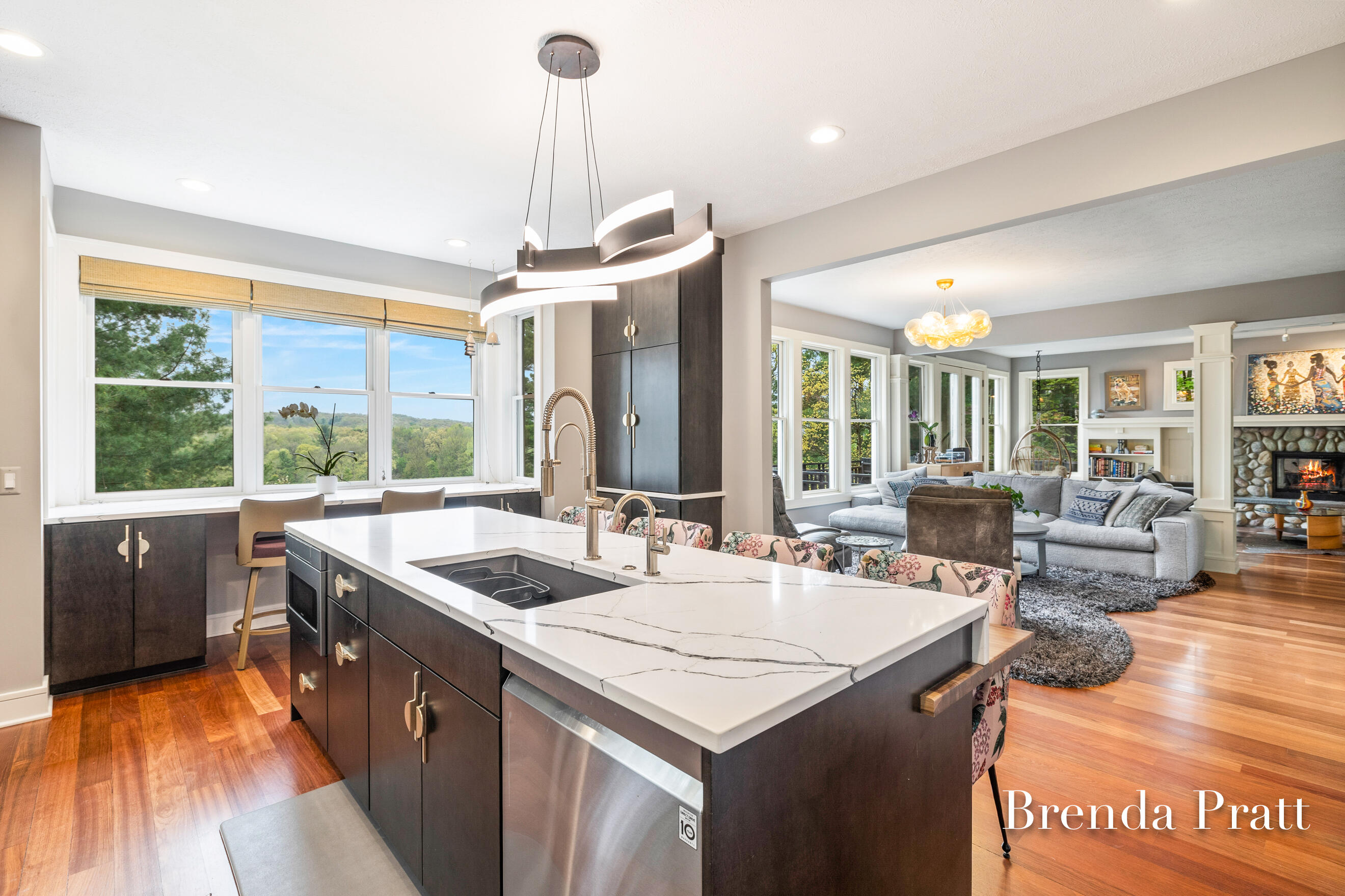 2100 Timber Point Drive SE