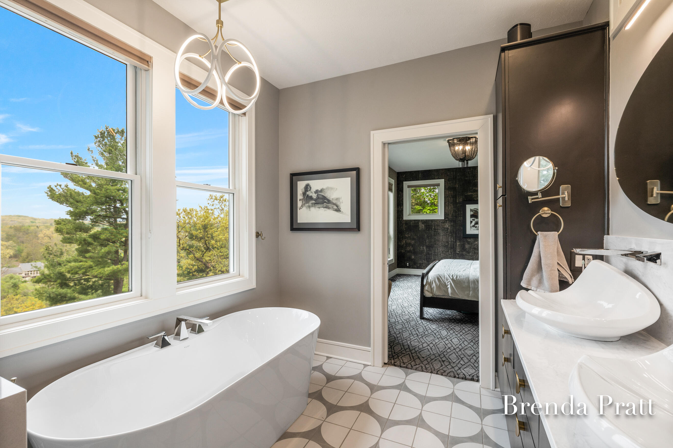 2100 Timber Point Drive SE