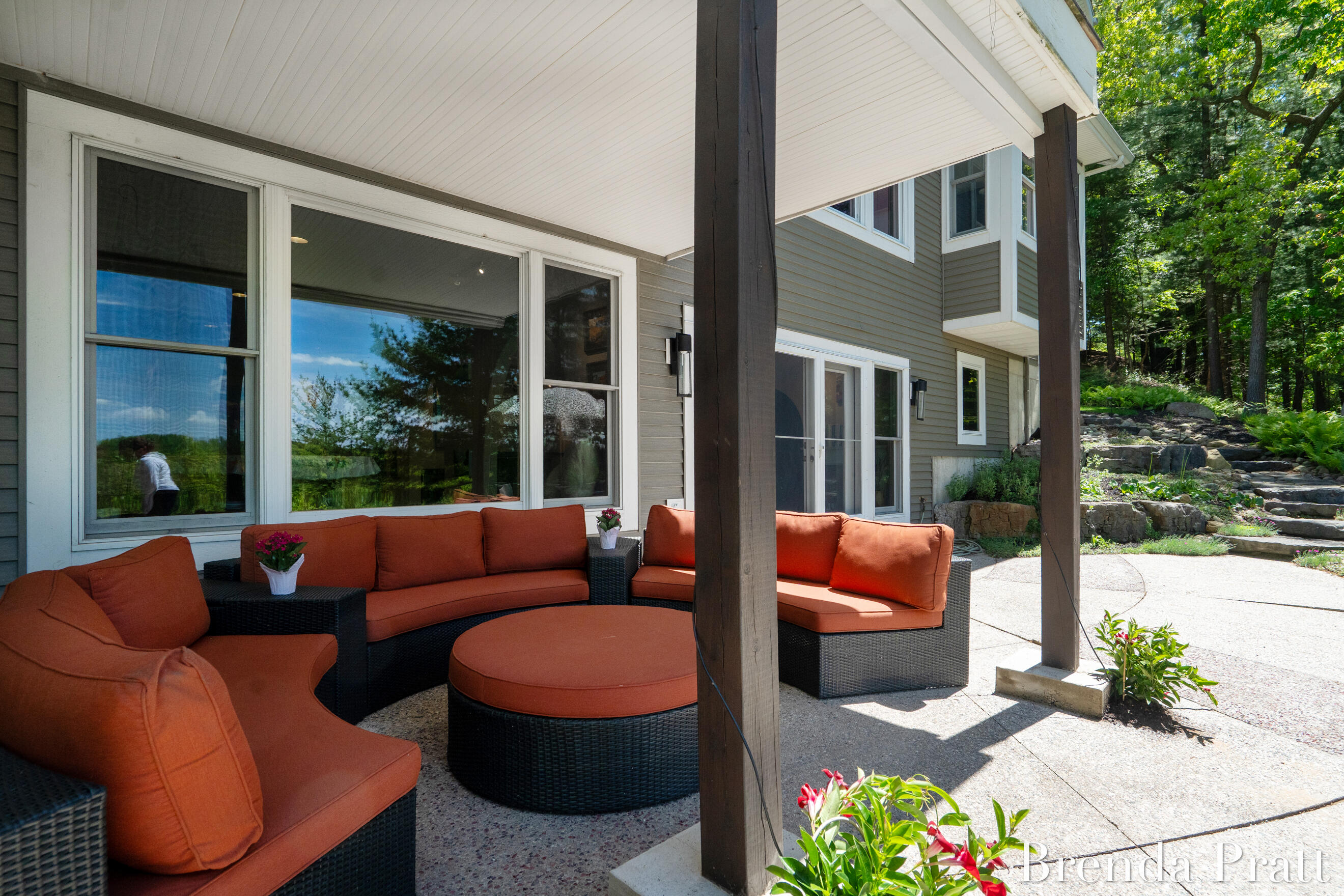 2100 Timber Point Drive SE