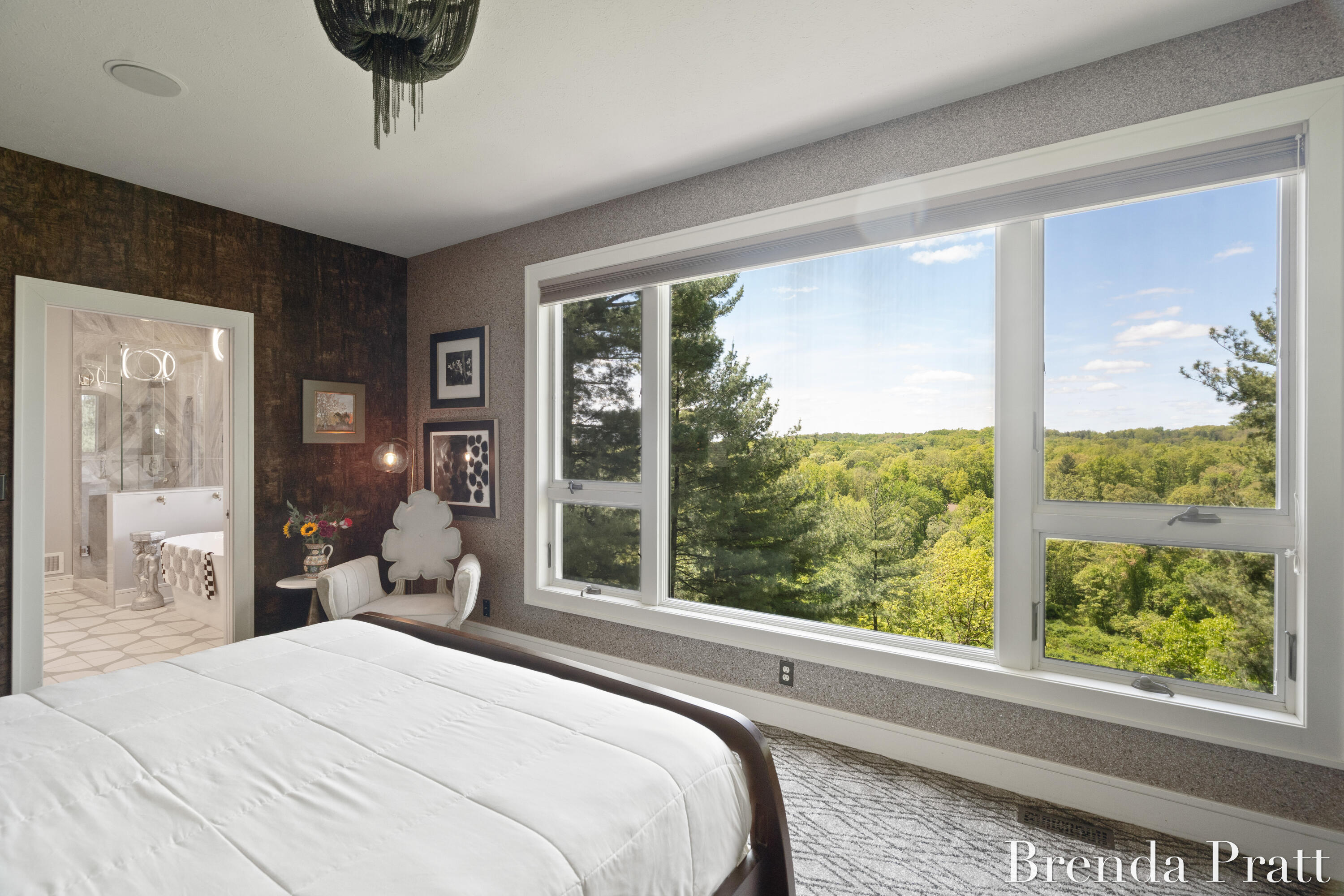 2100 Timber Point Drive SE