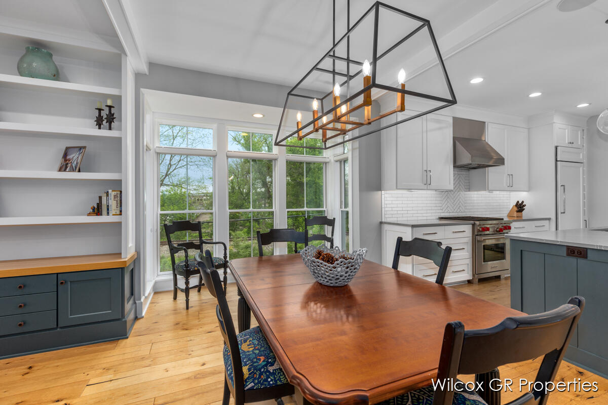 631 Greenslate Drive SE