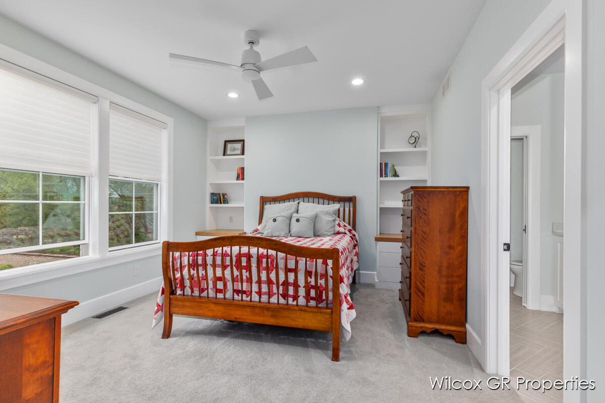 631 Greenslate Drive SE