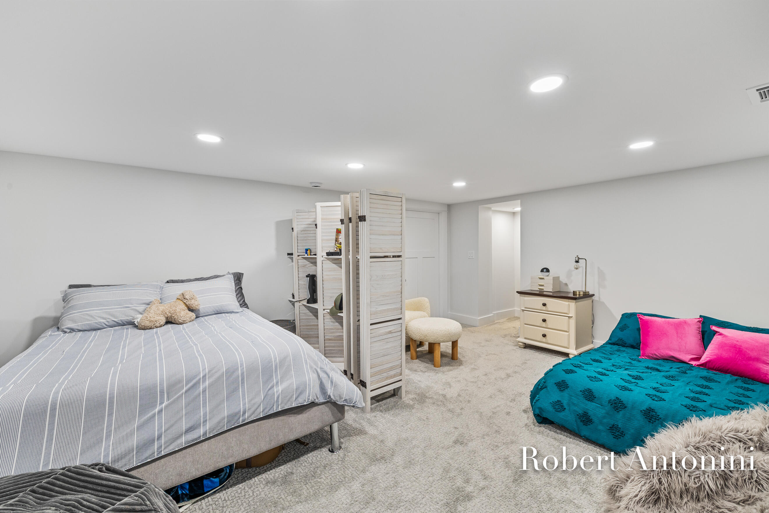 2301 Schimperle Drive NE