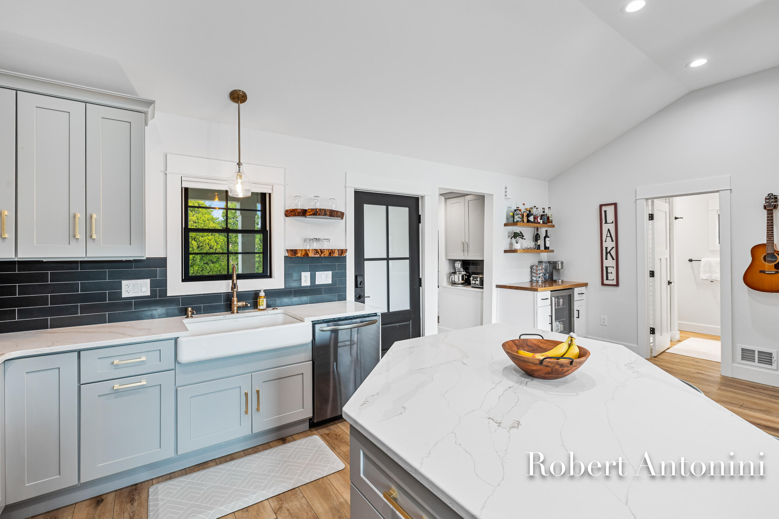 2301 Schimperle Drive NE