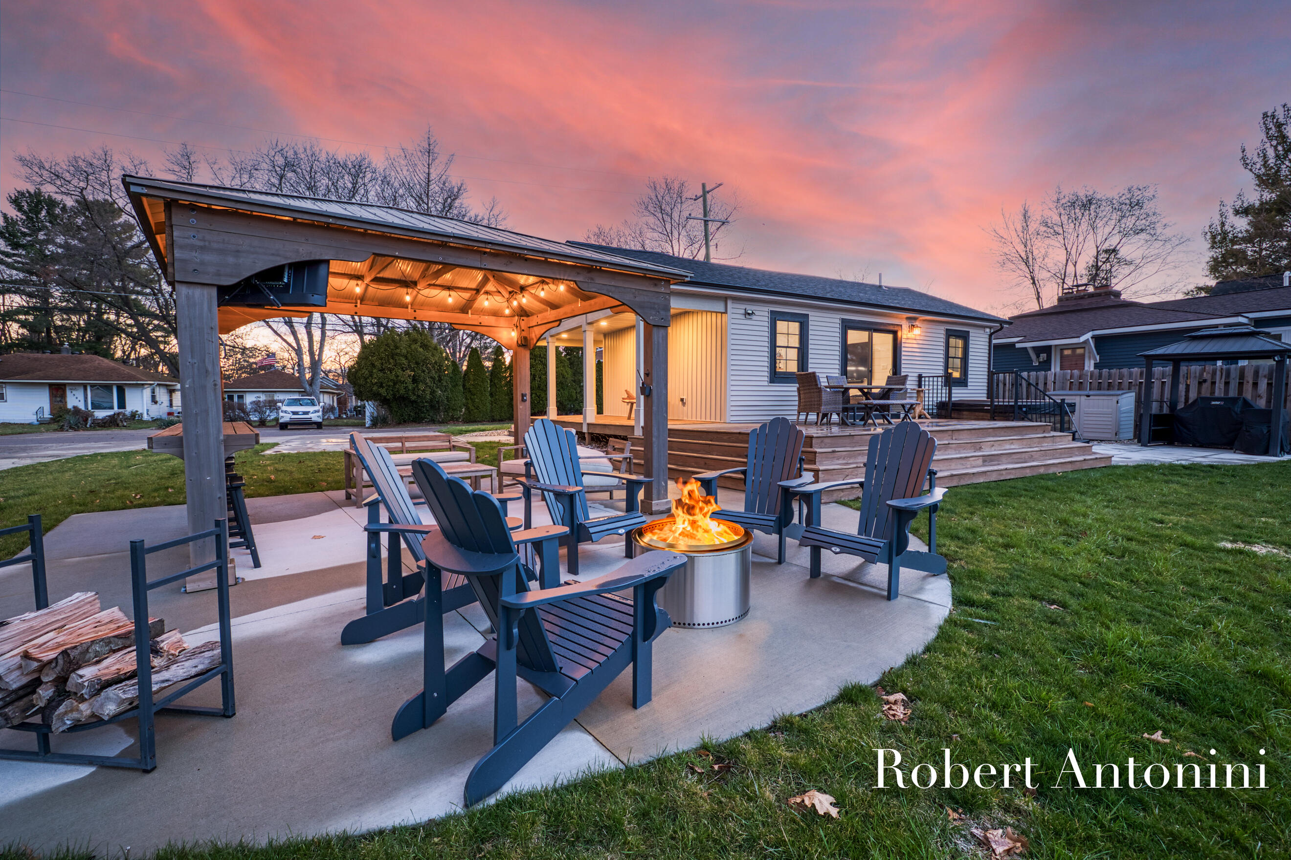 2301 Schimperle Drive NE