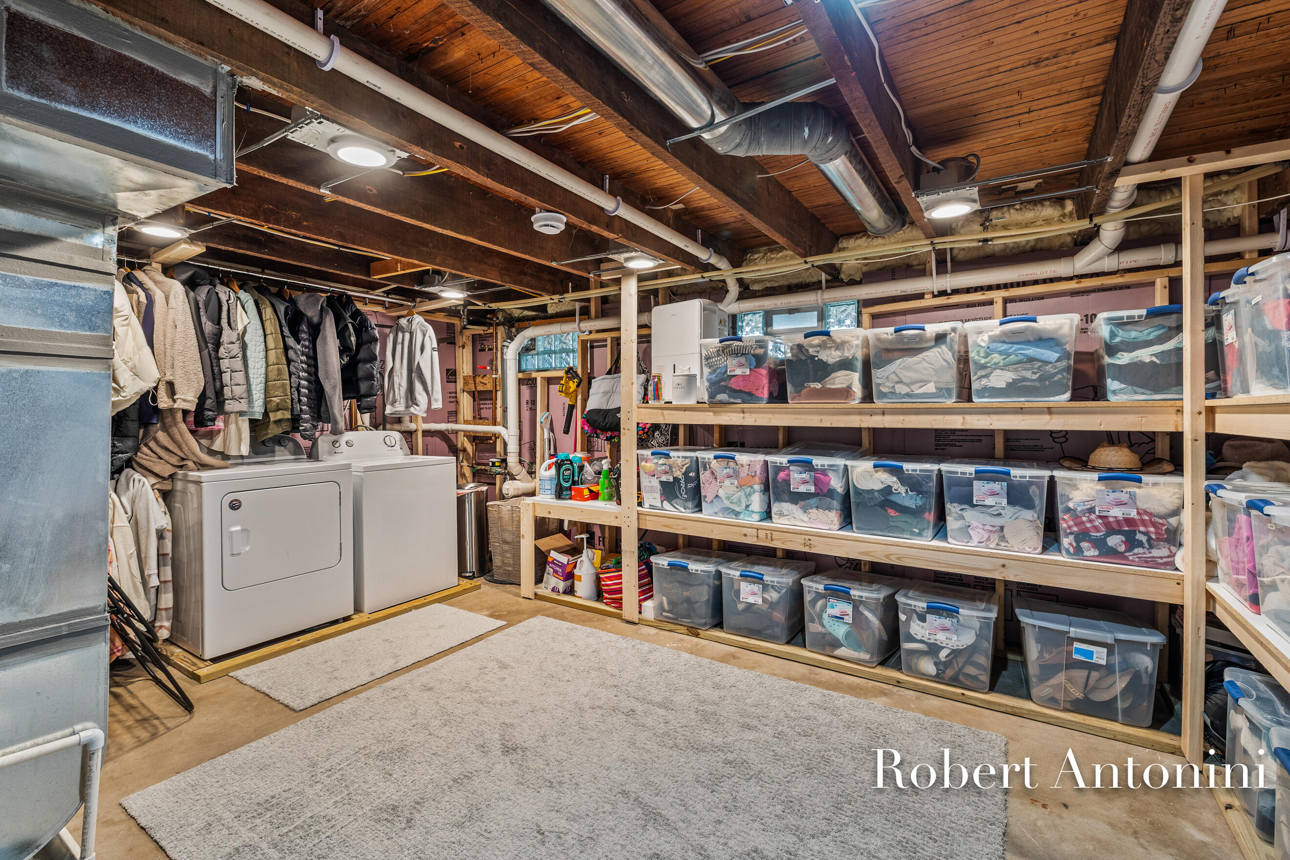 2301 Schimperle Drive NE