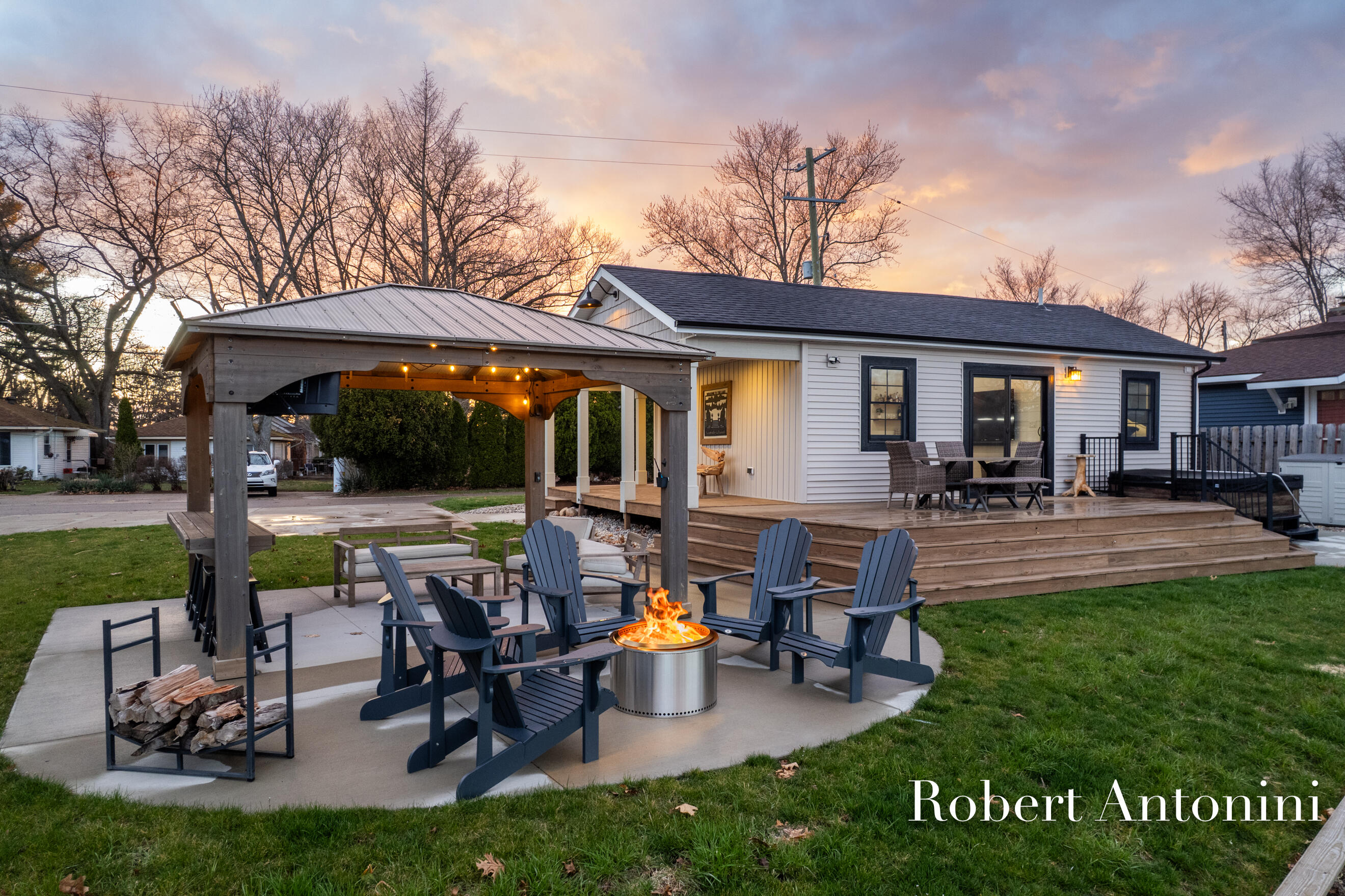 2301 Schimperle Drive NE