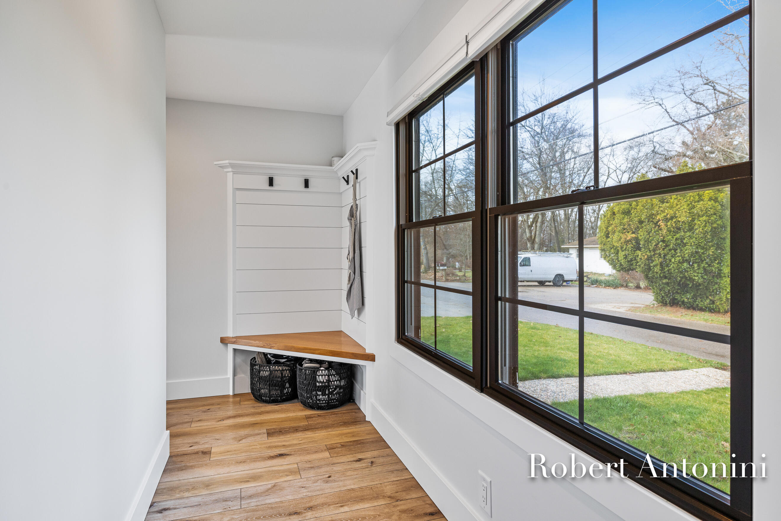 2301 Schimperle Drive NE