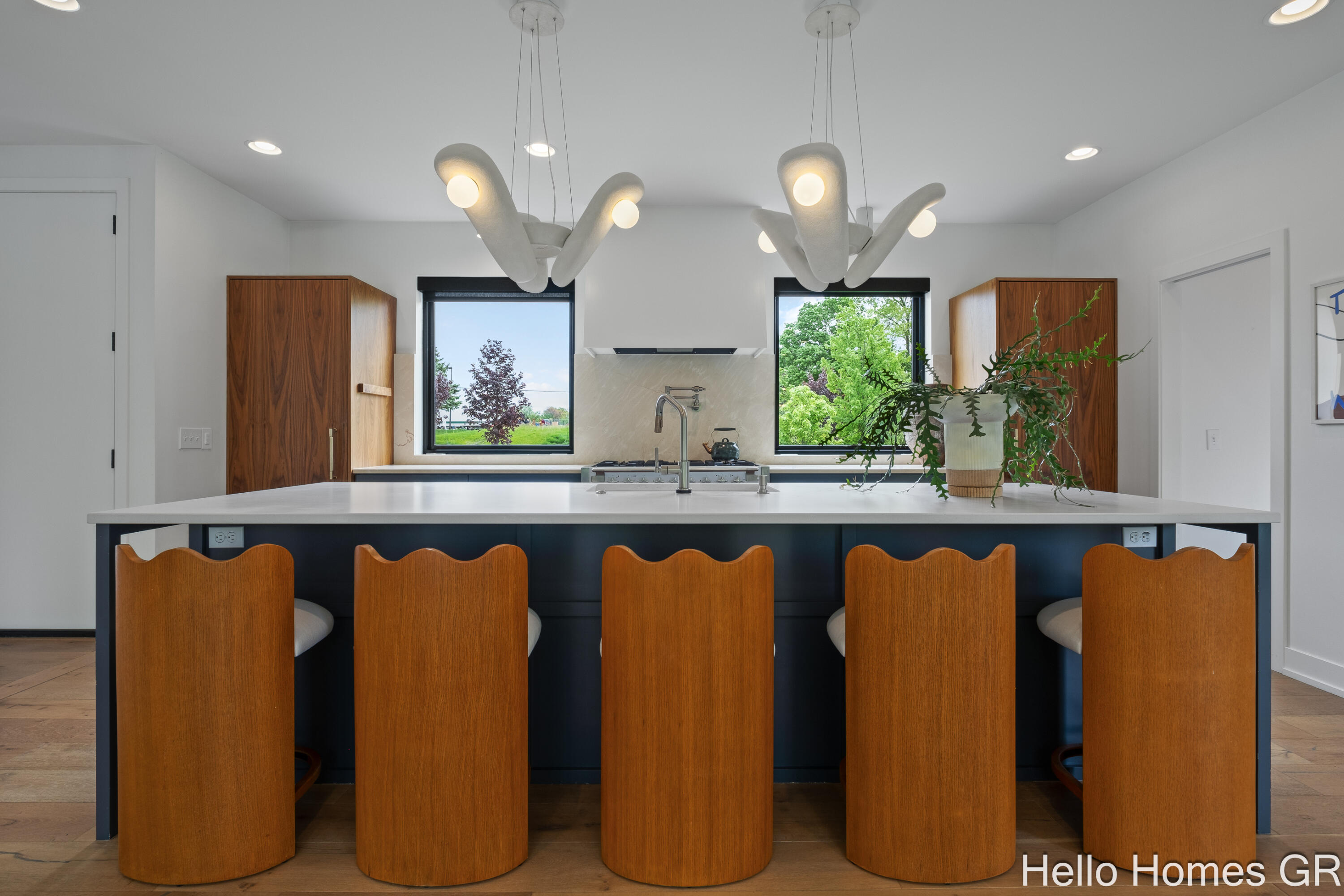 421 Manhattan Road SE