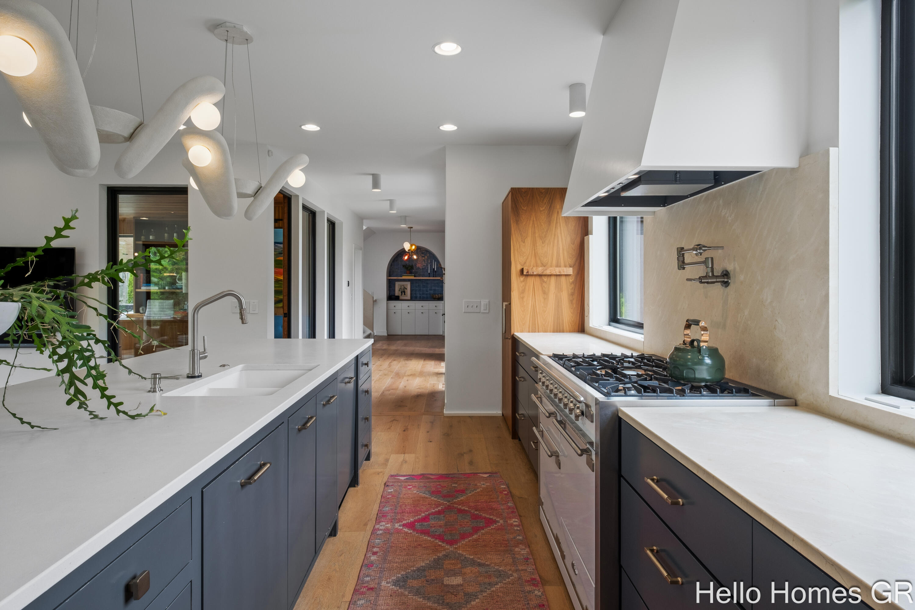 421 Manhattan Road SE