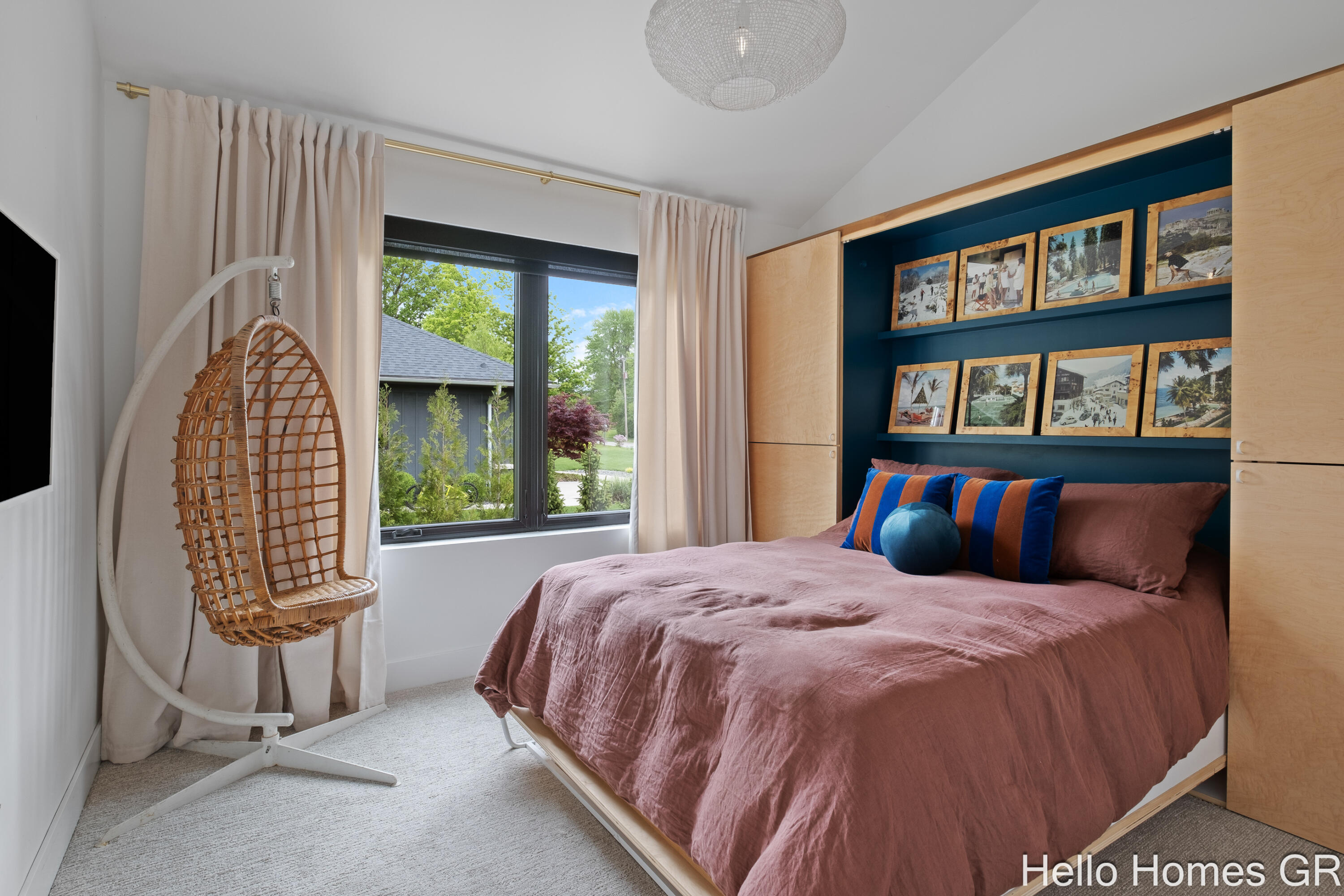 421 Manhattan Road SE