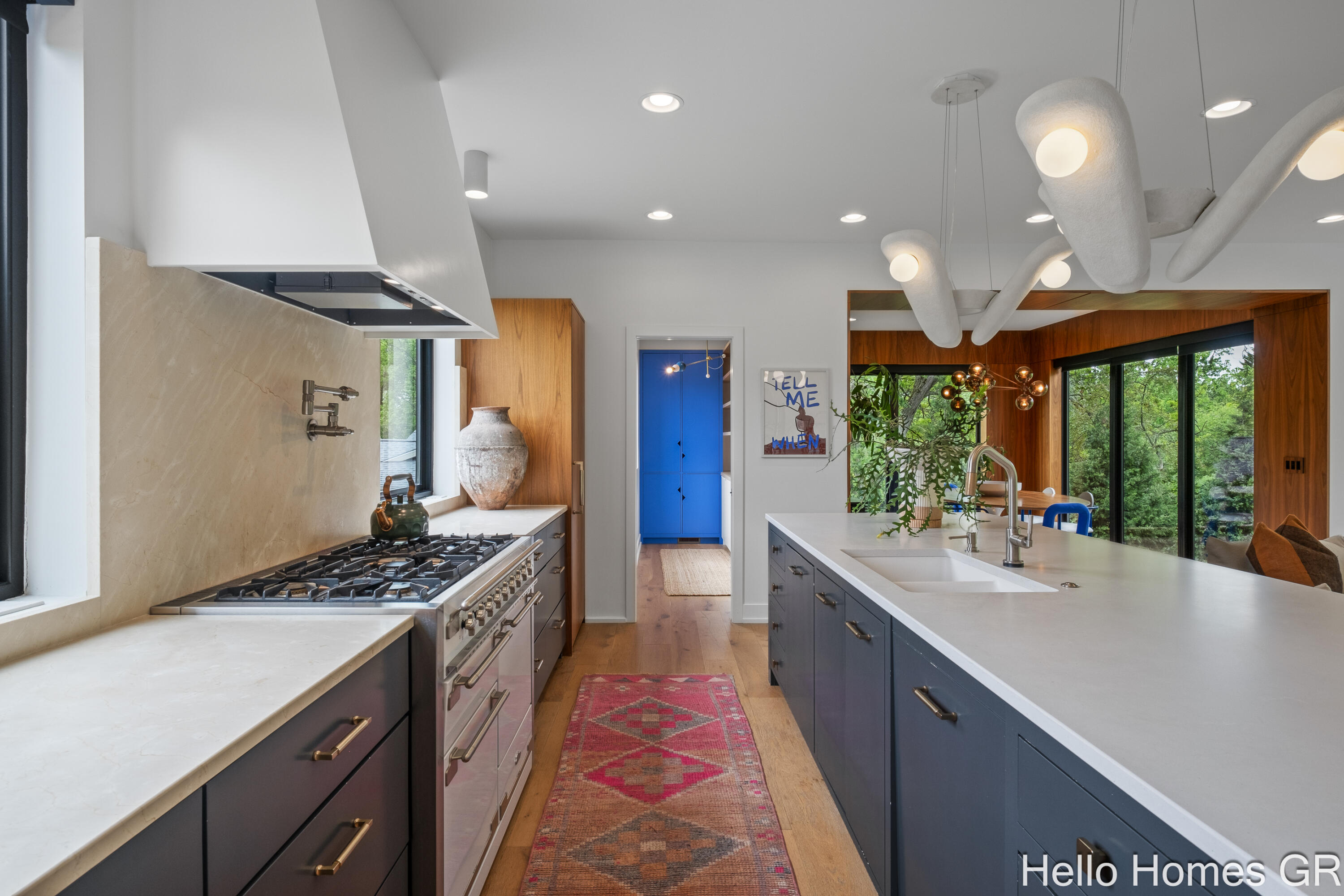 421 Manhattan Road SE