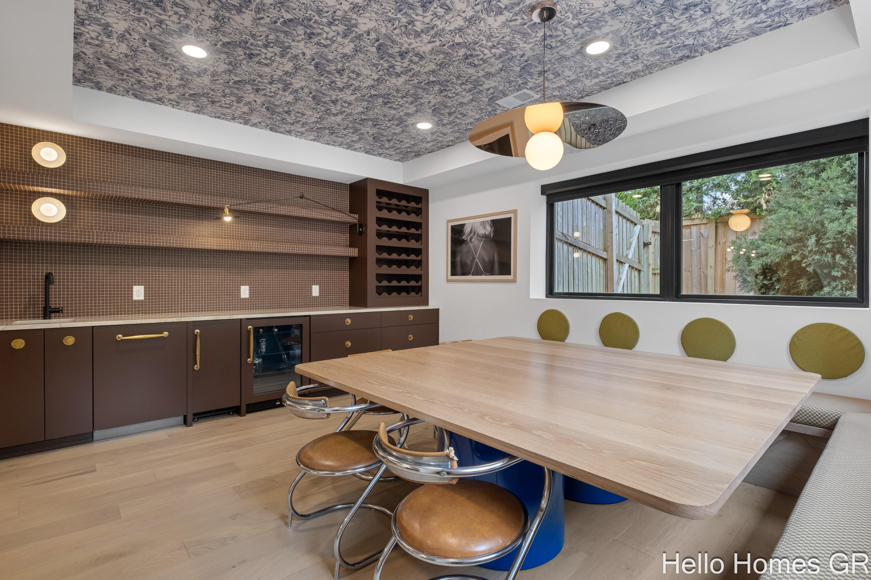 421 Manhattan Road SE