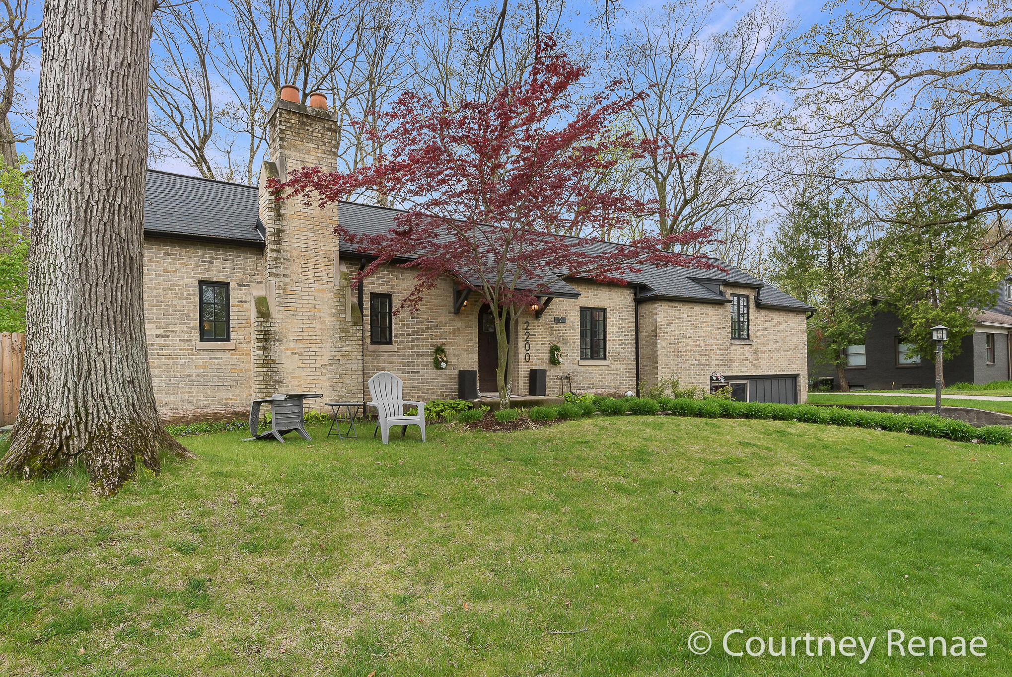 2200 Durant Drive SE