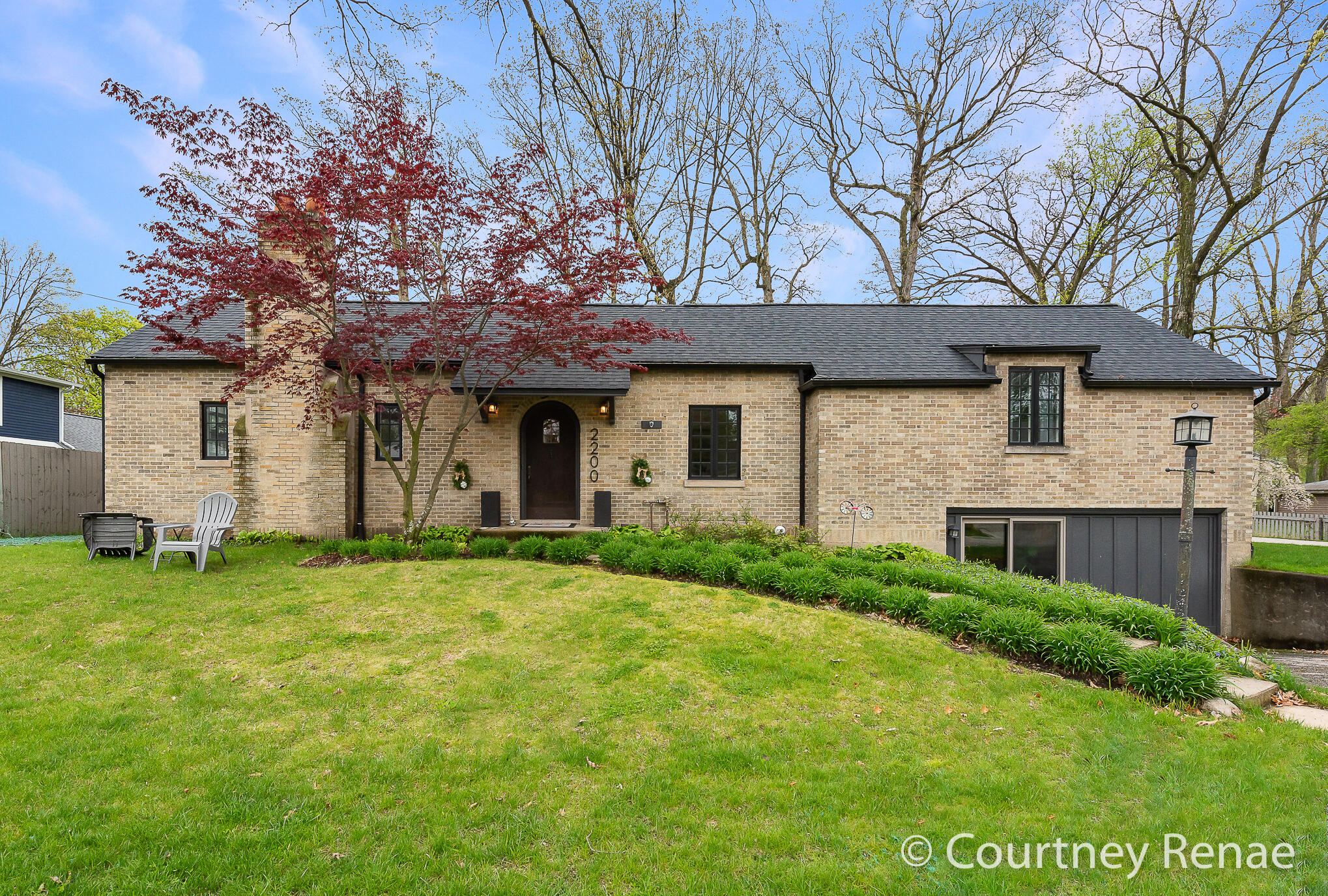 2200 Durant Drive SE