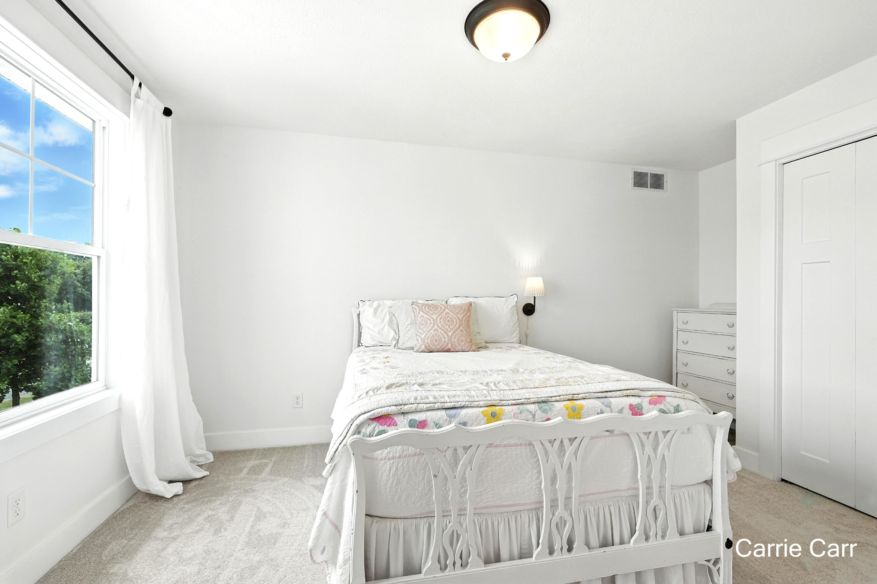 5493 Settlers Grove Road NE