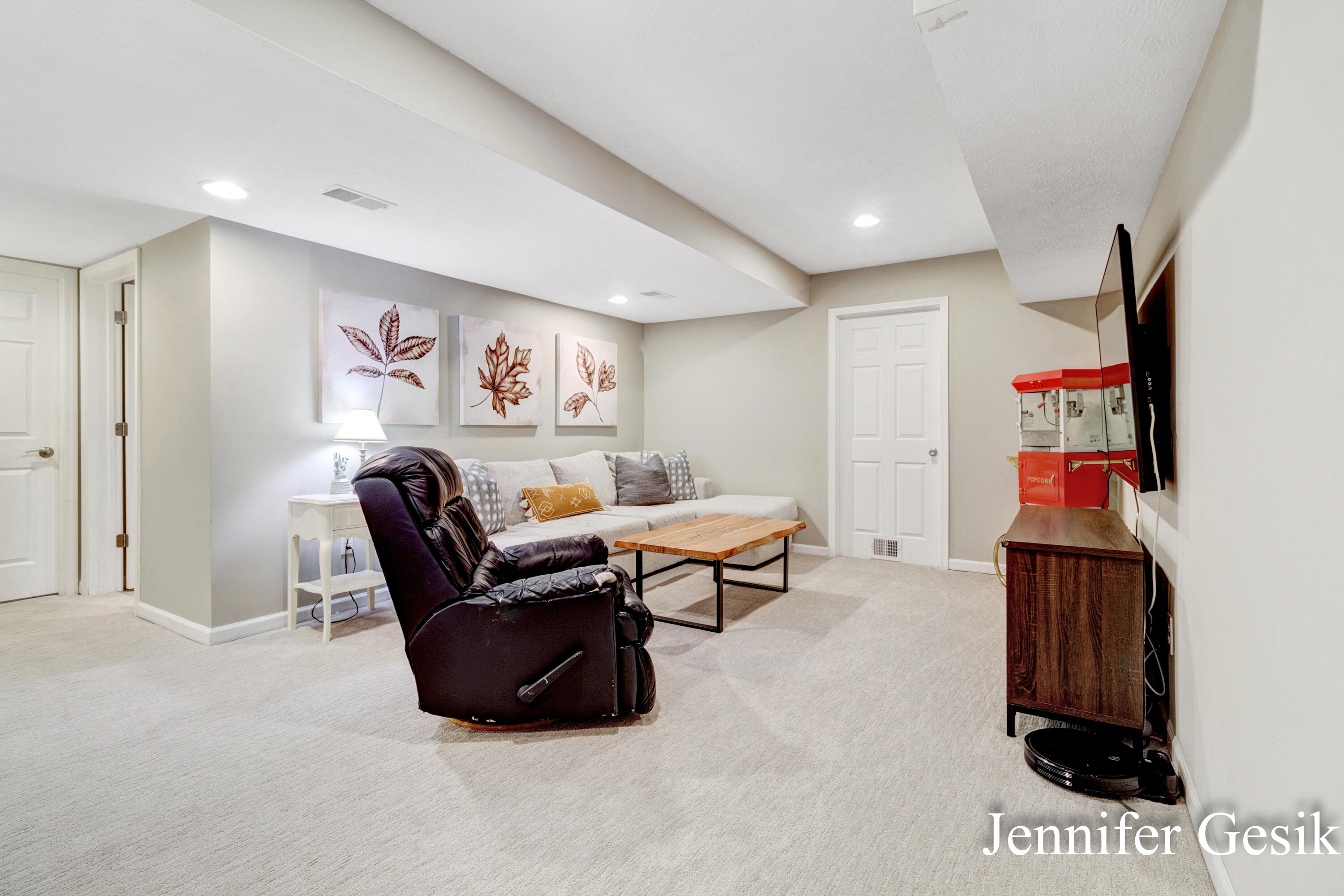 9107 Lady Lauren Drive NE