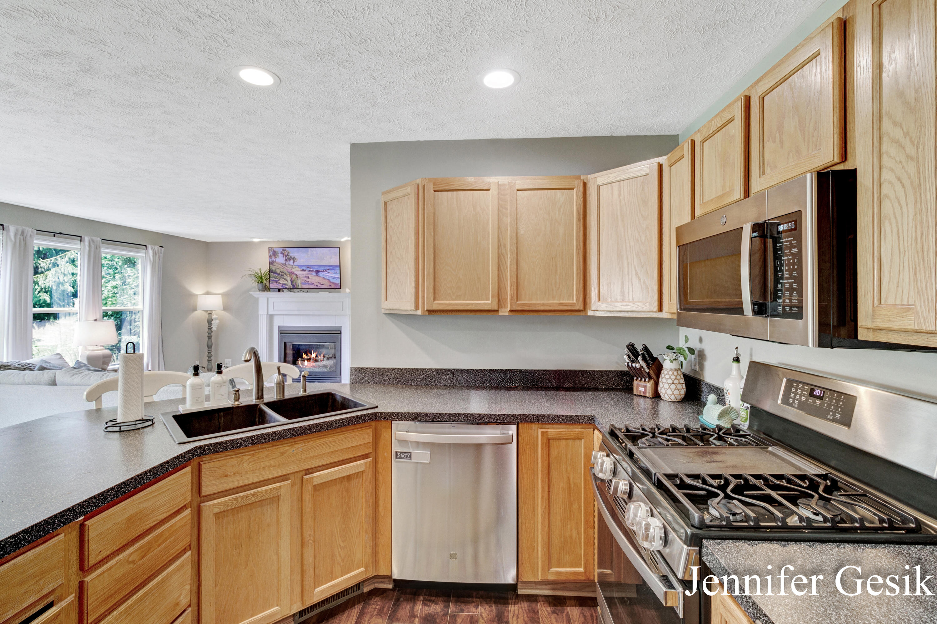 9107 Lady Lauren Drive NE