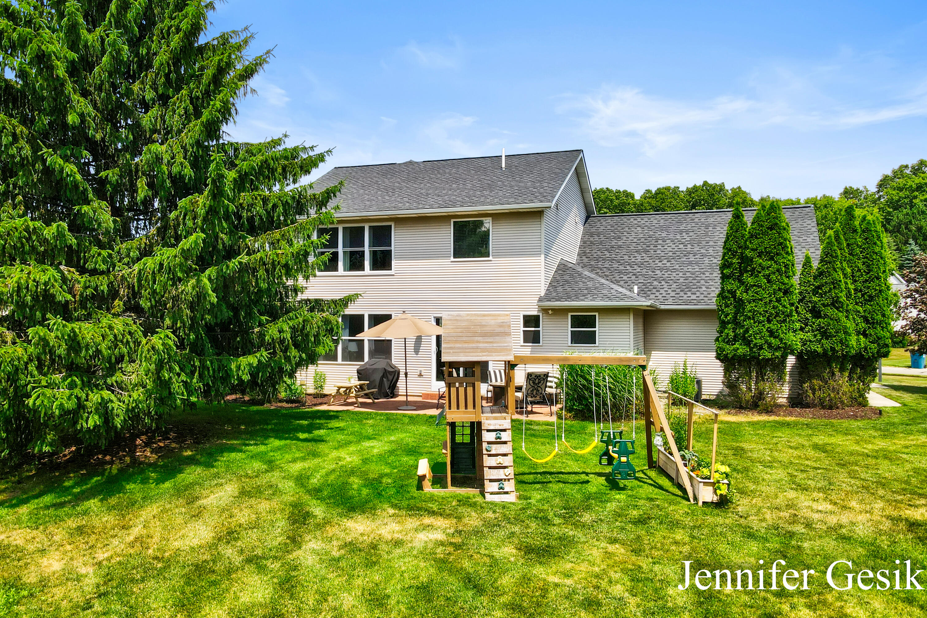 9107 Lady Lauren Drive NE