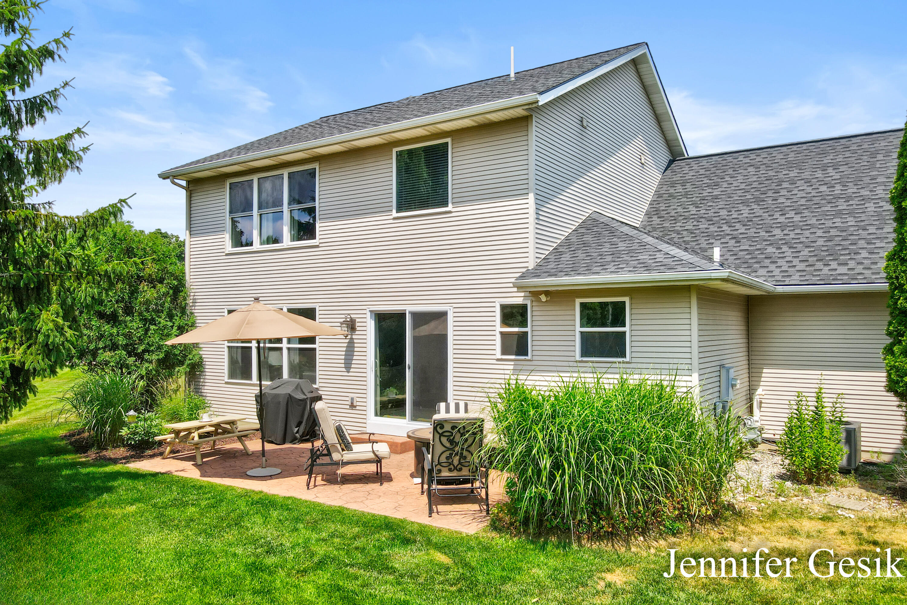 9107 Lady Lauren Drive NE