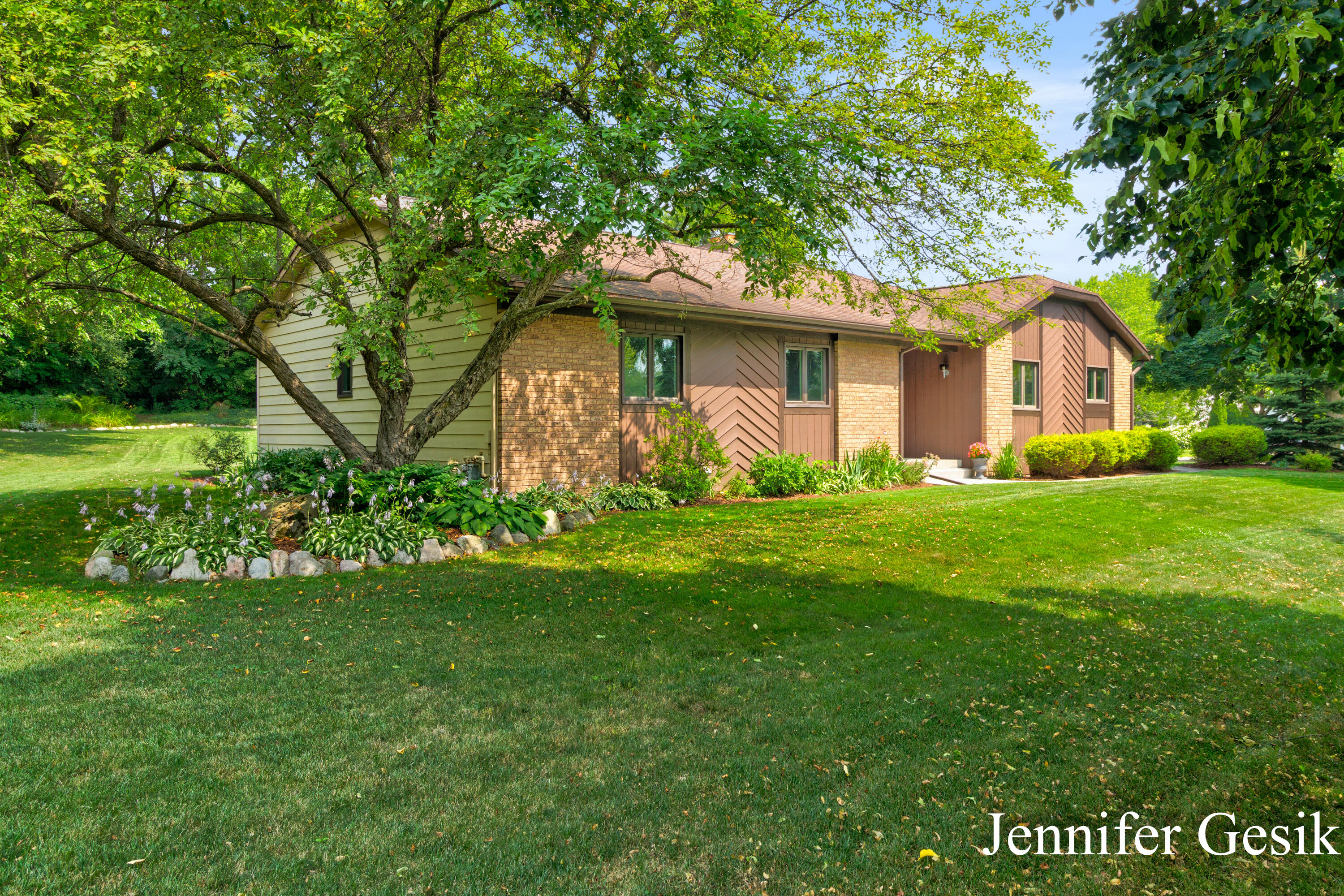 3479 Eastridge Court NE