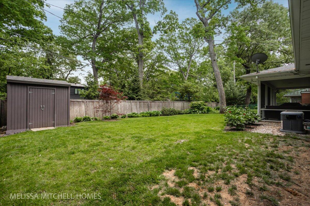 1064 Santa Barbara Drive SE