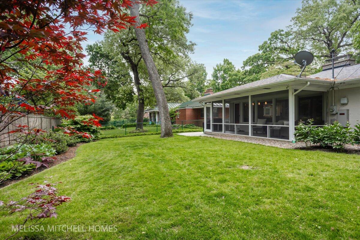 1064 Santa Barbara Drive SE