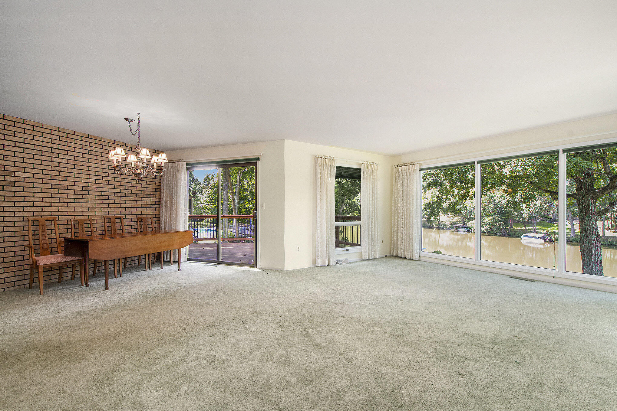2495 Cascade Springs Drive SE