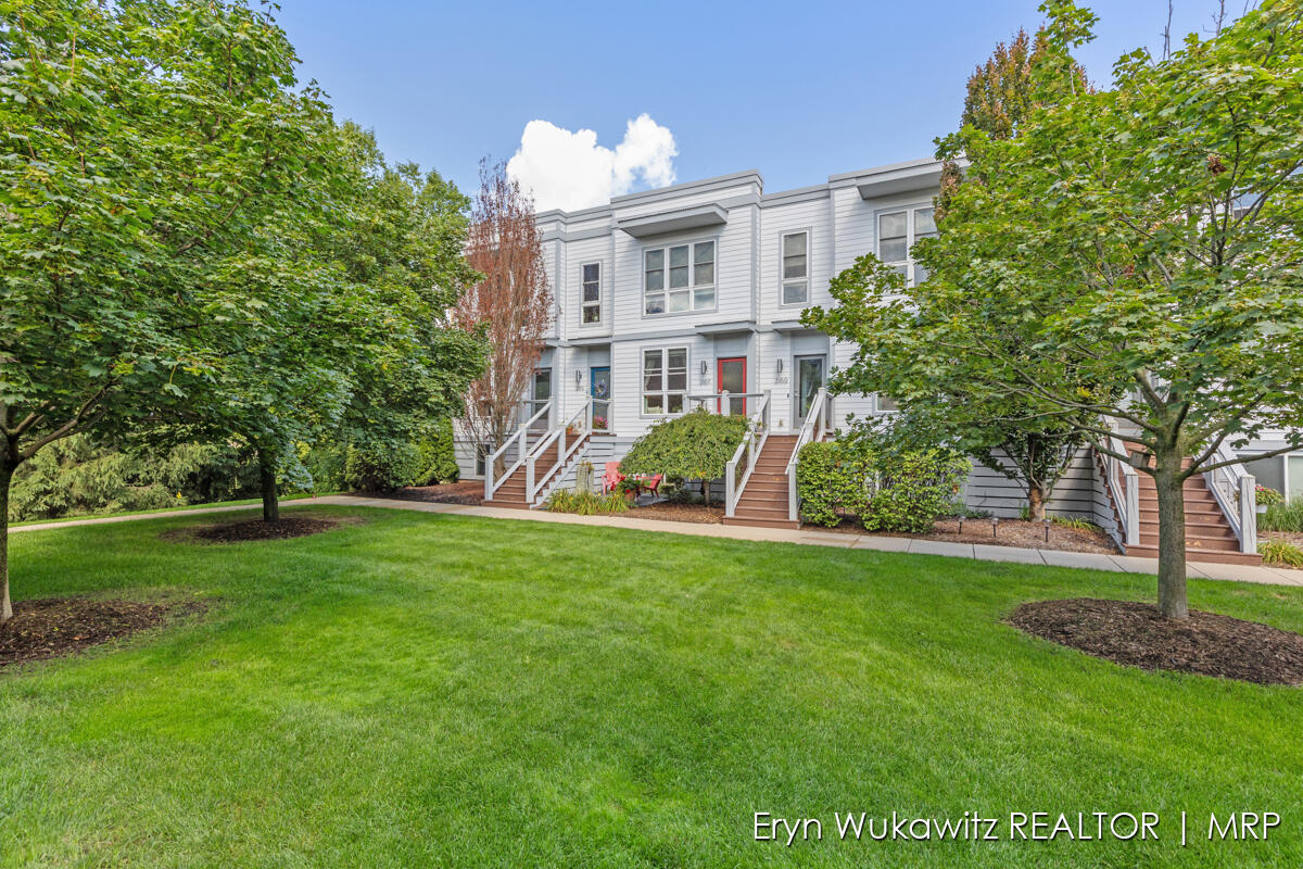 2167 New Town Drive NE