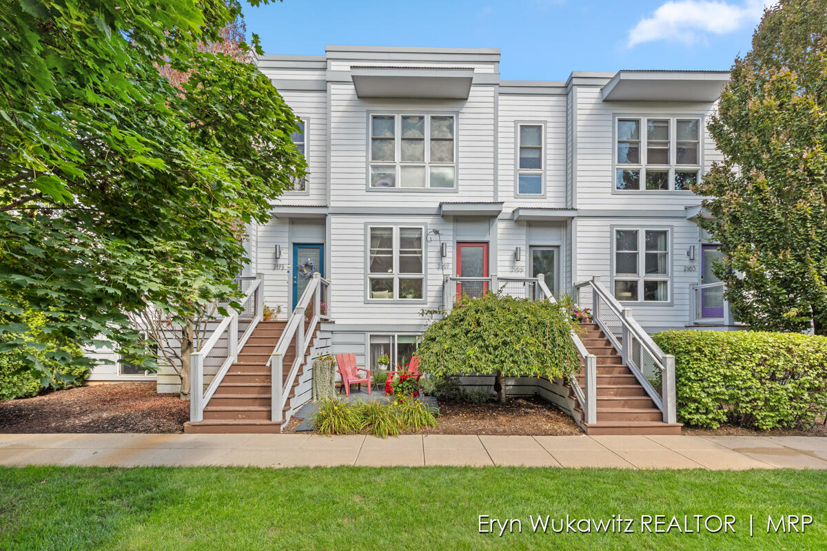 2167 New Town Drive NE