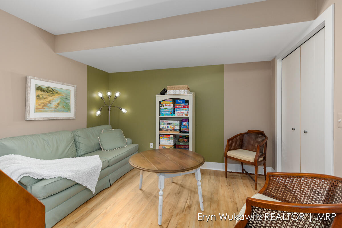 2167 New Town Drive NE