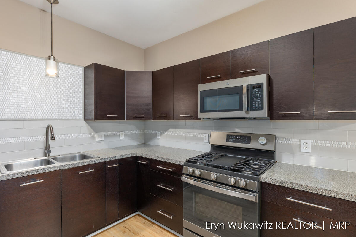 2167 New Town Drive NE