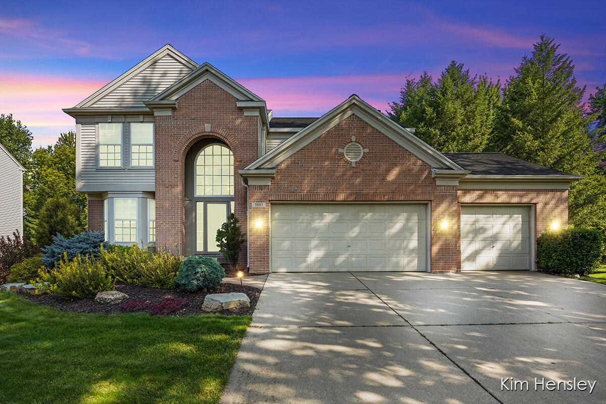 3881 Fraser Drive NE