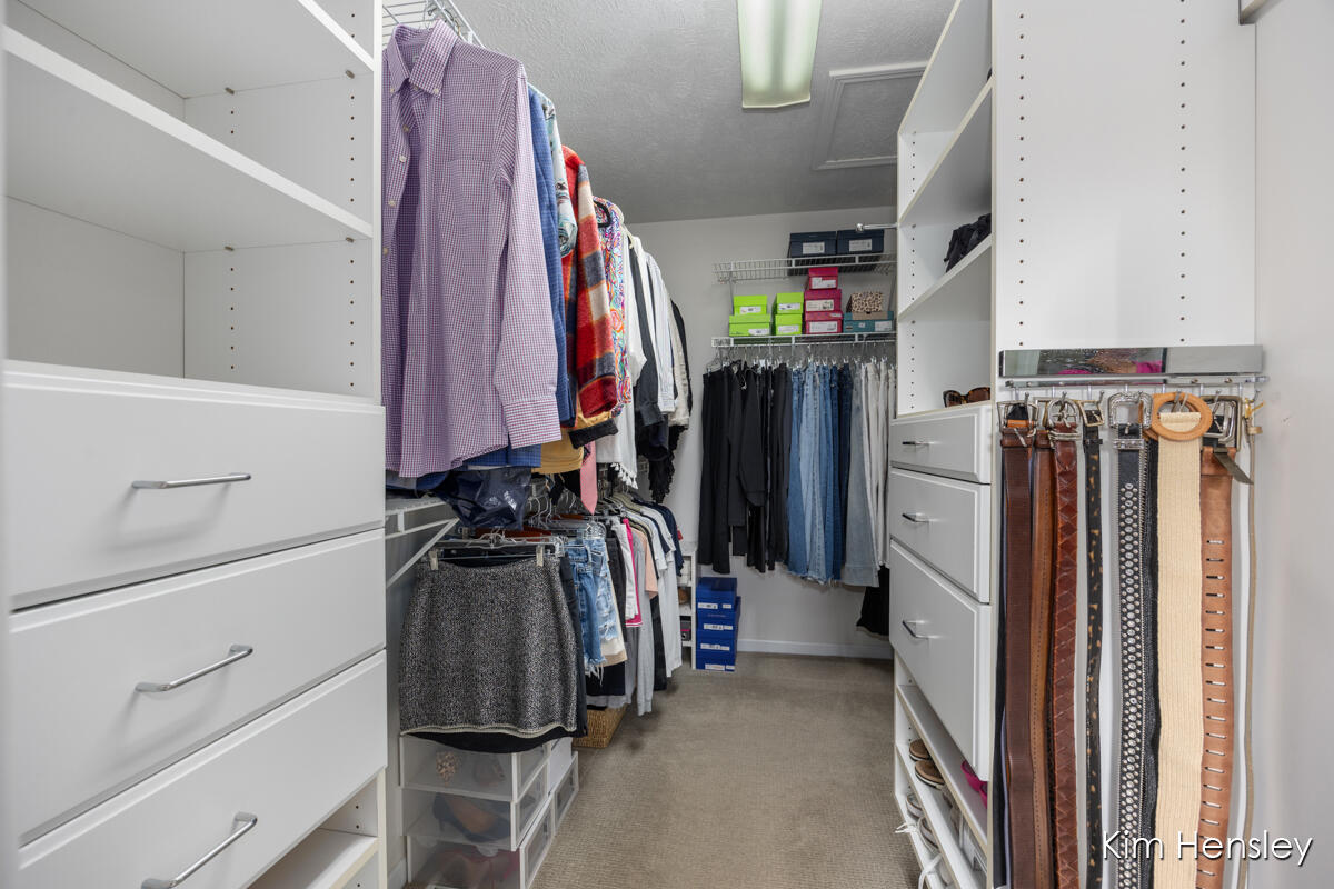 3881 Fraser Drive NE