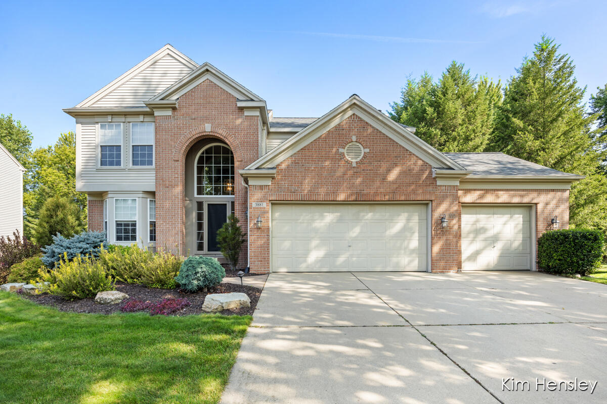 3881 Fraser Drive NE