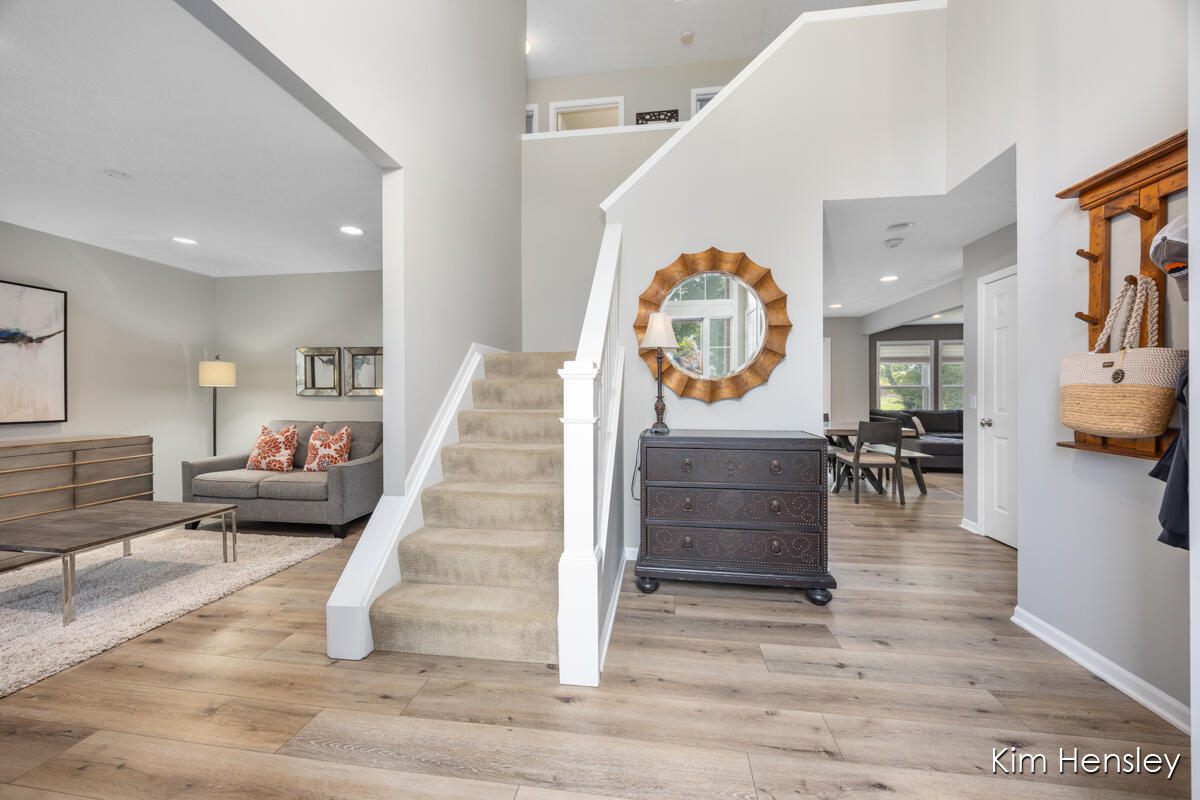 3881 Fraser Drive NE